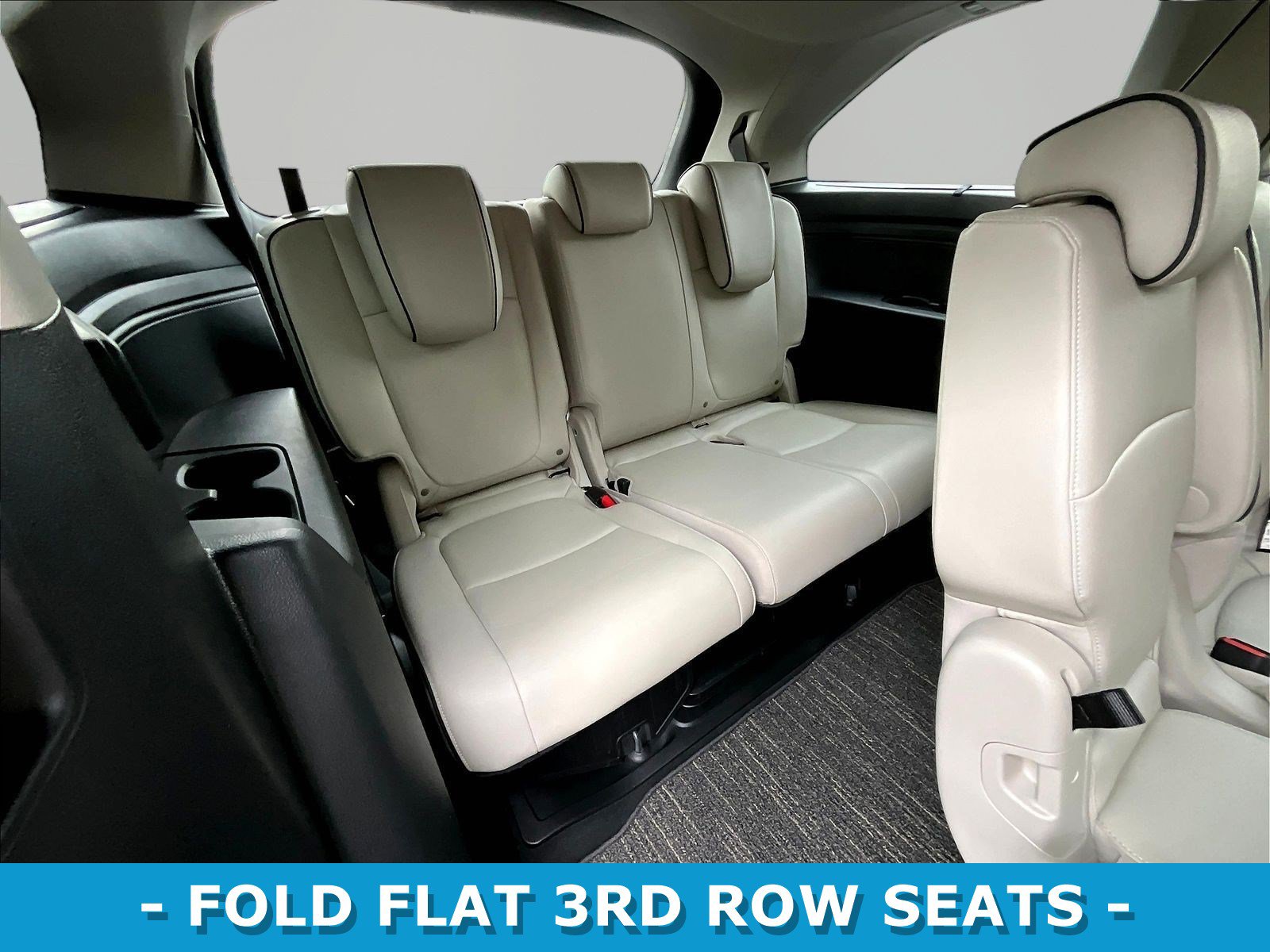 2025 Honda Odyssey Touring - Photo 29