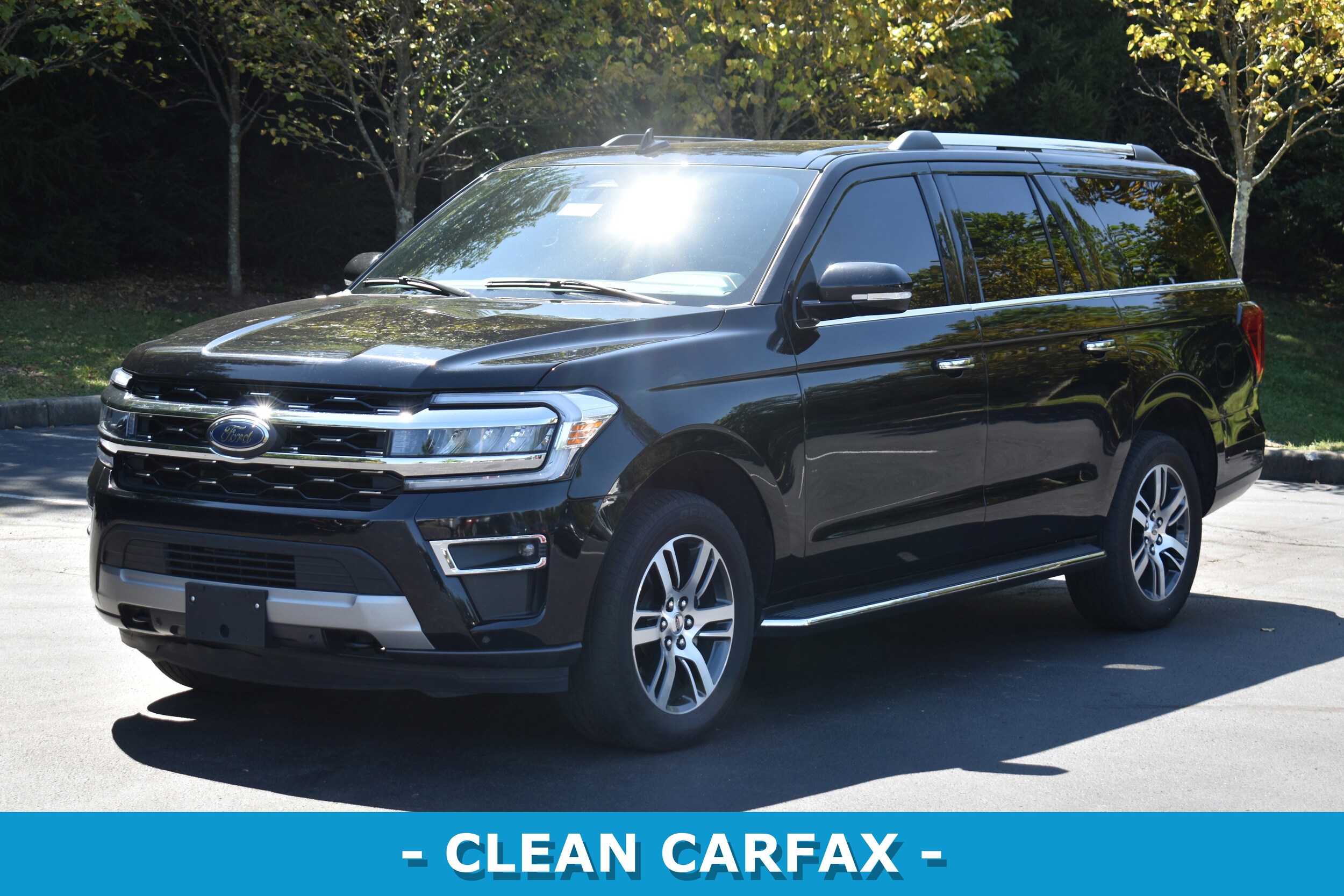 2023 Ford Expedition MAX Limited photo 3