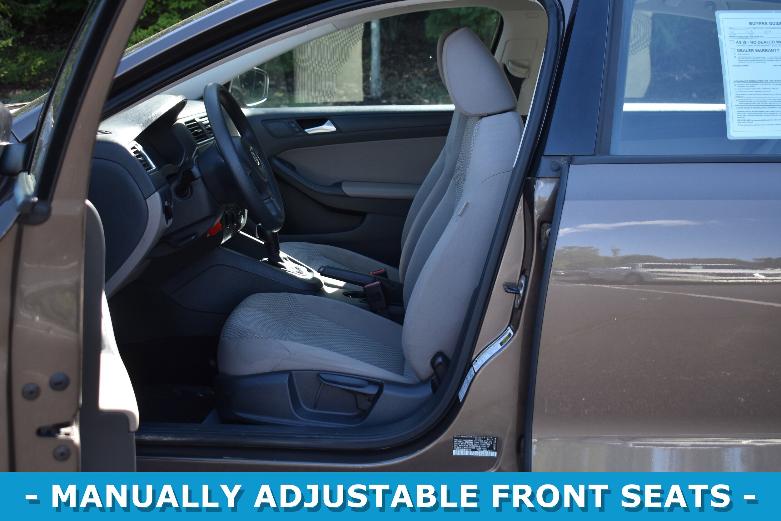 2014 Volkswagen Jetta 2.0 S photo 2