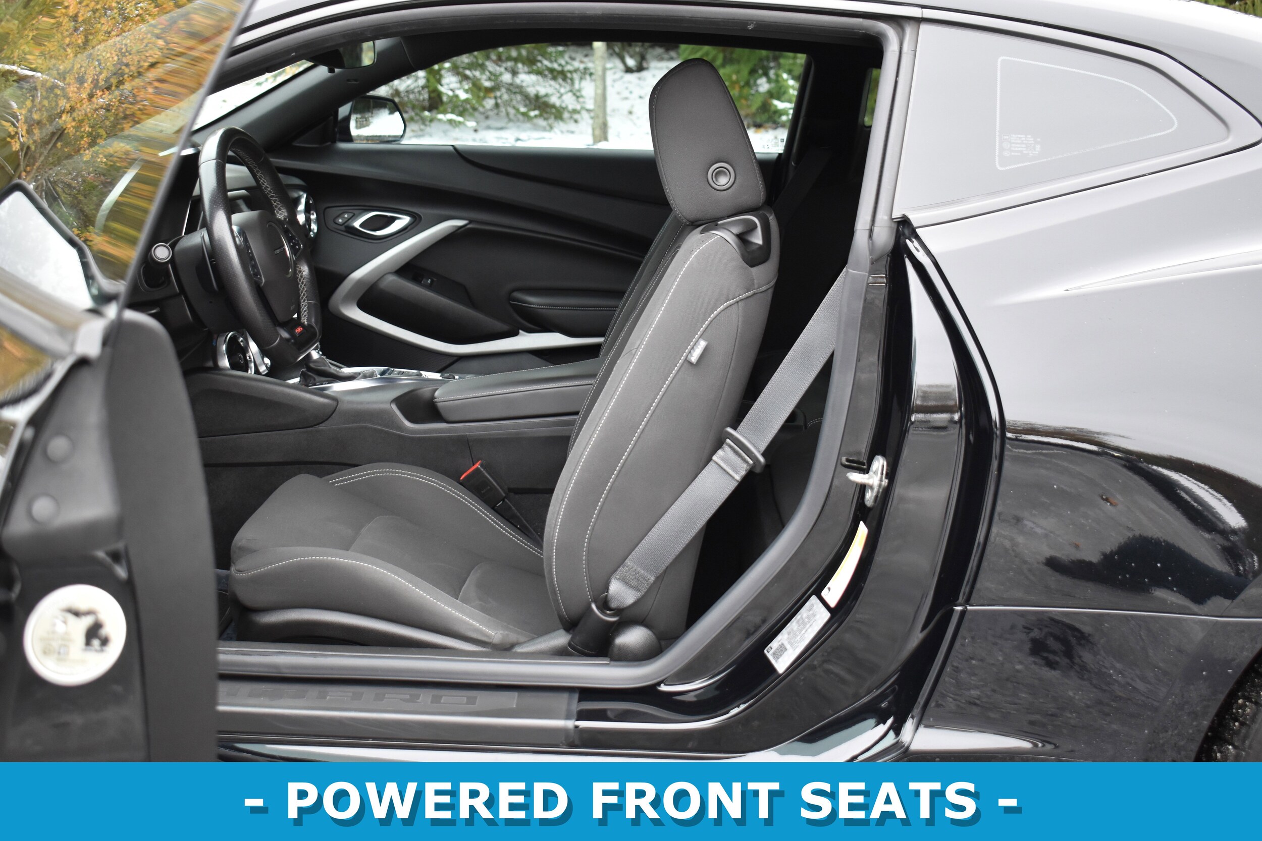 2021 Chevrolet Camaro Coupe photo 4