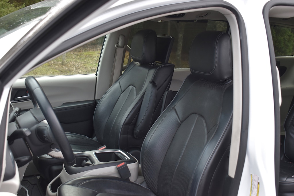 Used 2018 Chrysler Pacifica Hybrid Limited Van Passenger Van