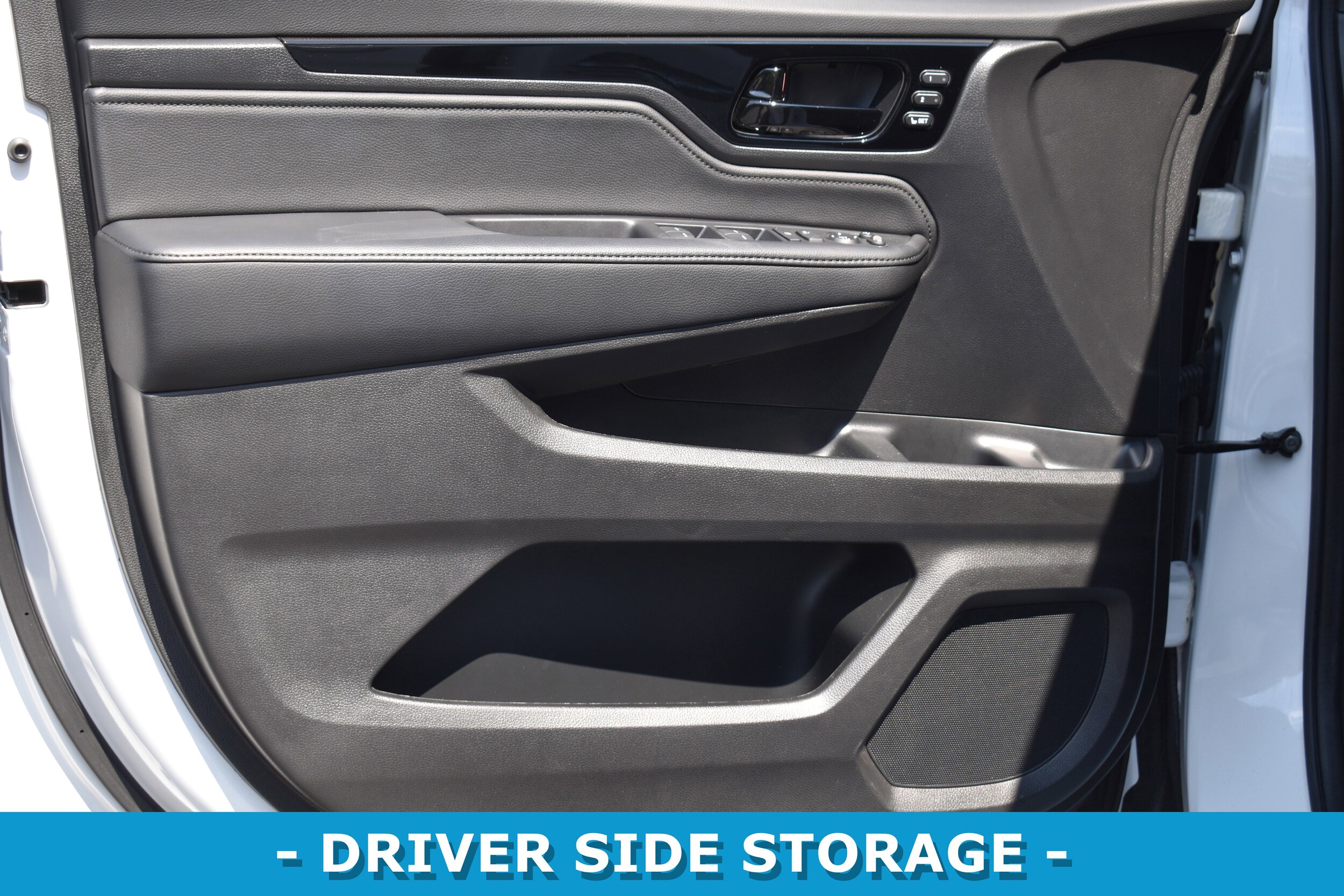 2025 Honda Odyssey Elite photo 4