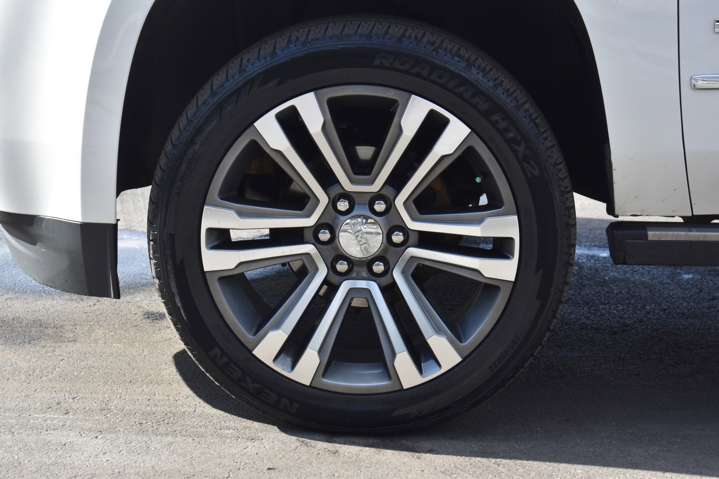 2019 GMC Yukon Denali - Photo 46