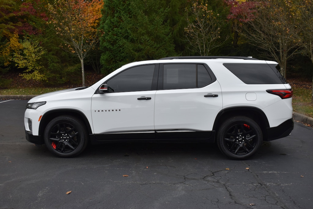 Used 2023 Chevrolet Traverse Premier SUV