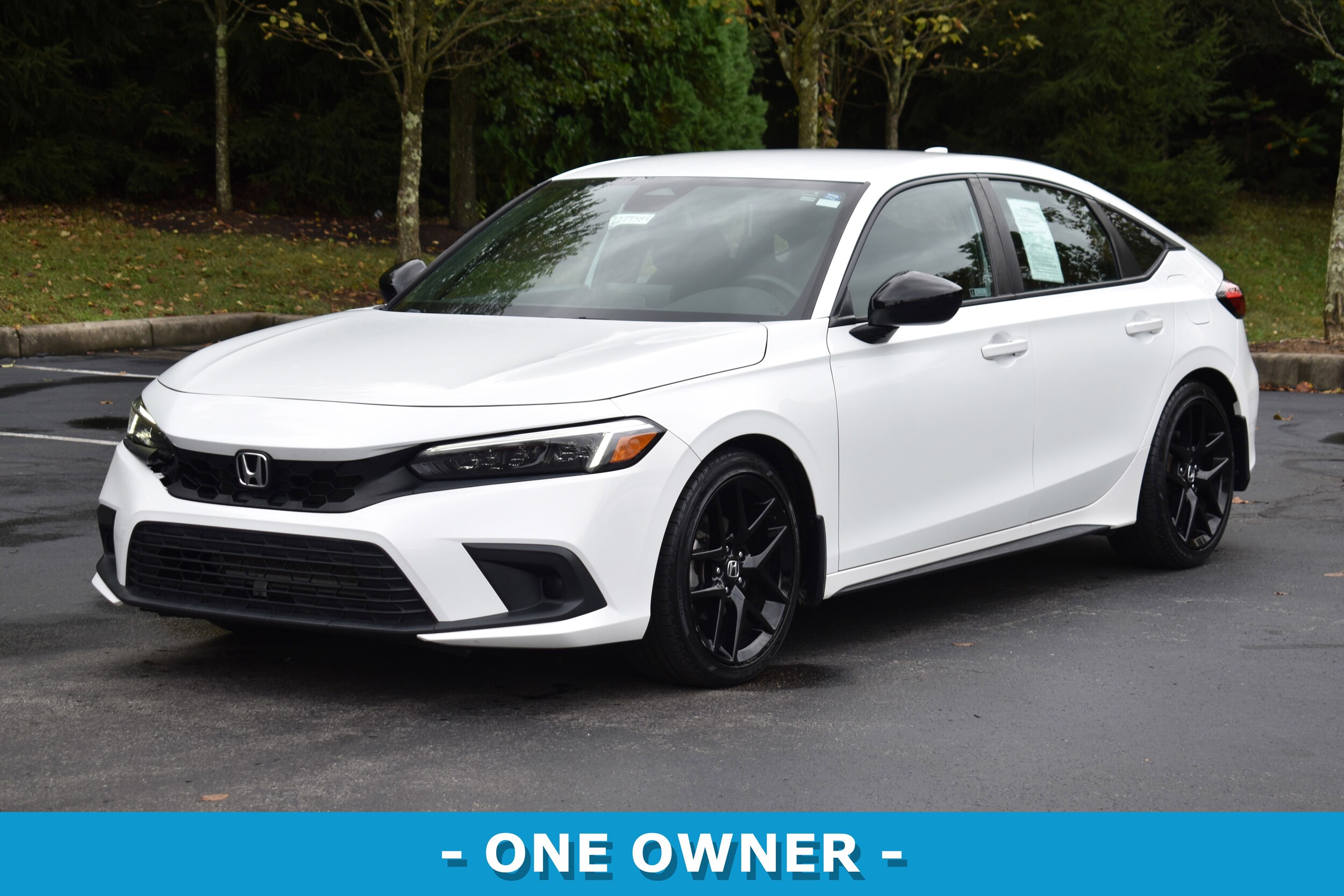 2022 Honda Civic Sport Hatchback photo 3