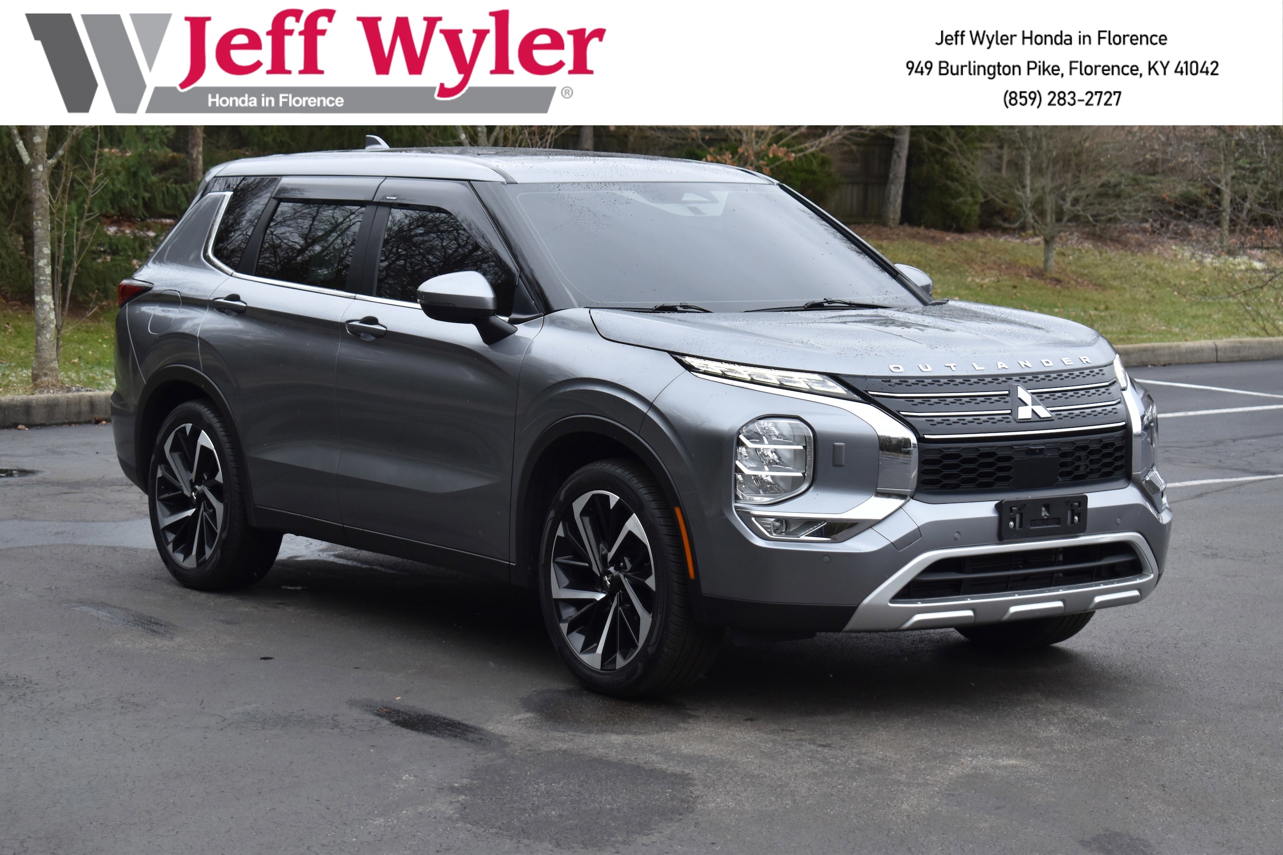 2022 Mitsubishi Outlander SE Launch Edition's photo