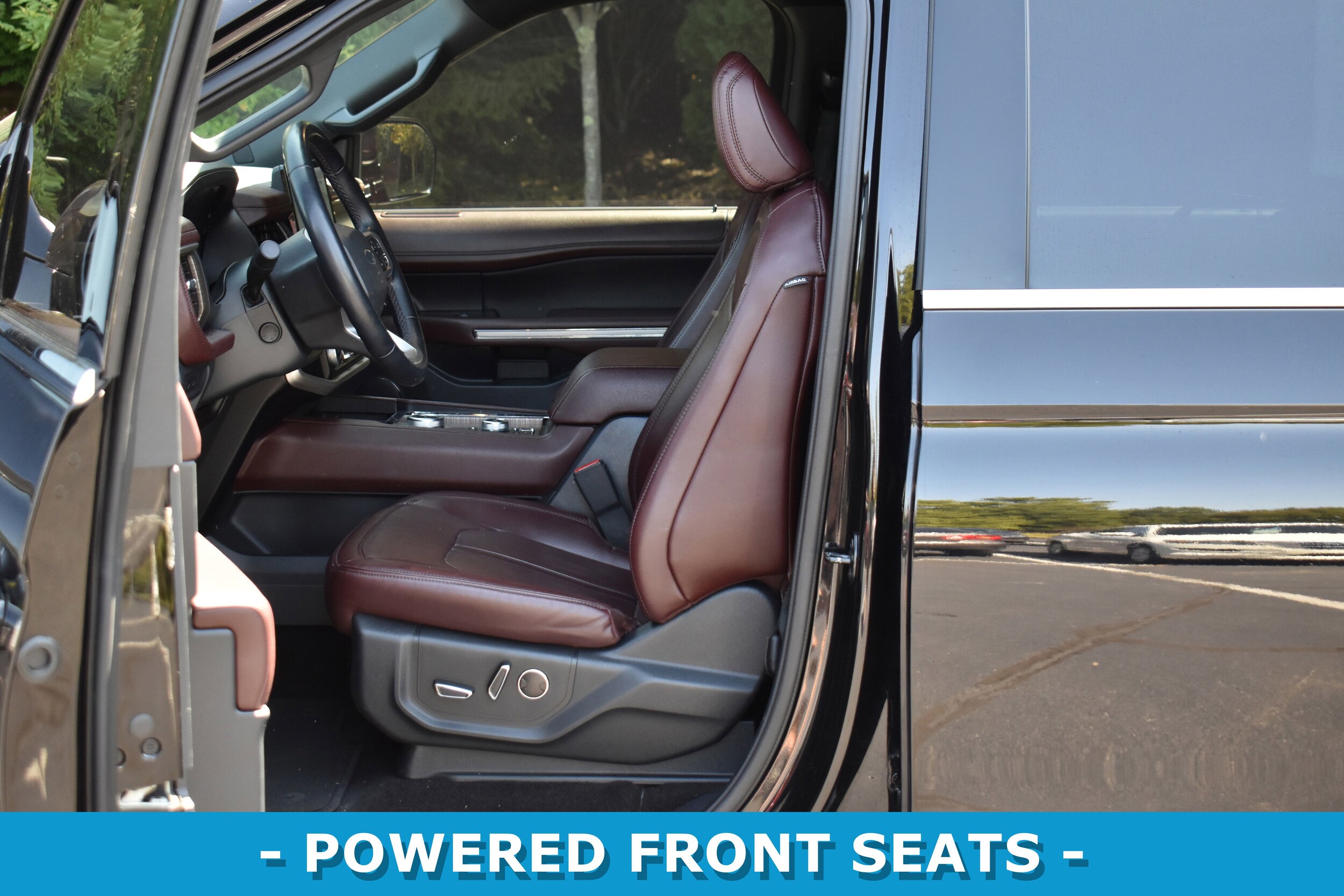 2023 Ford Expedition MAX Limited photo 4