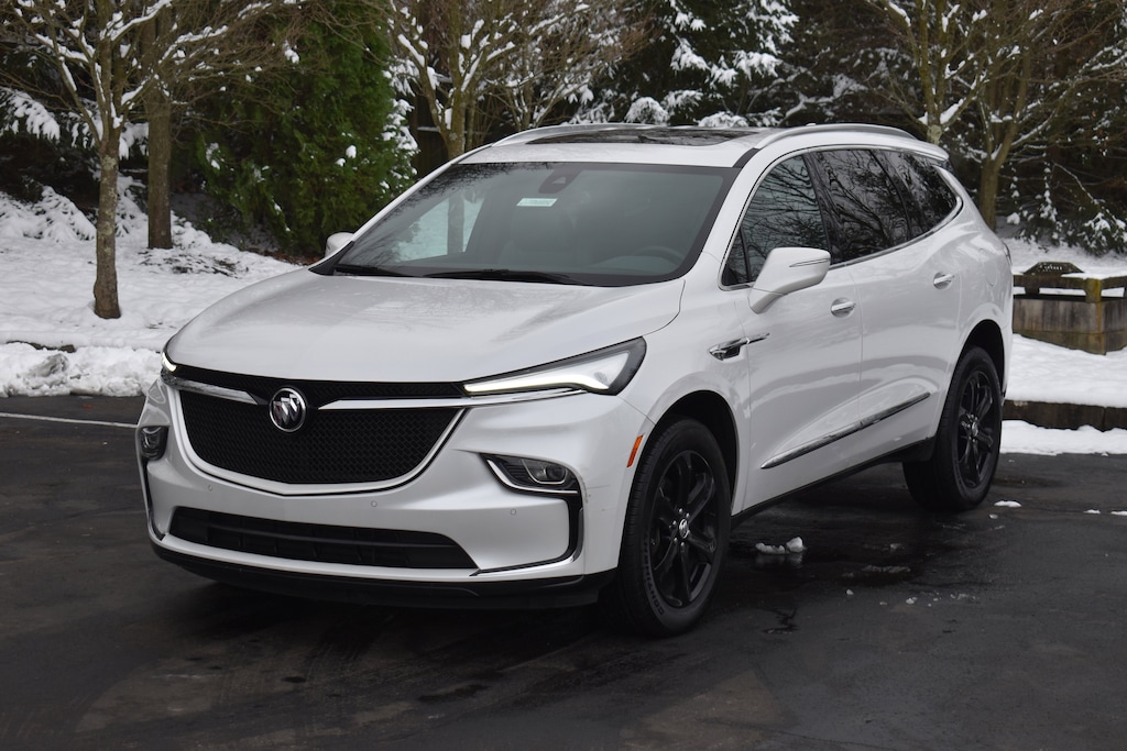 Used 2024 Buick Enclave Essence SUV