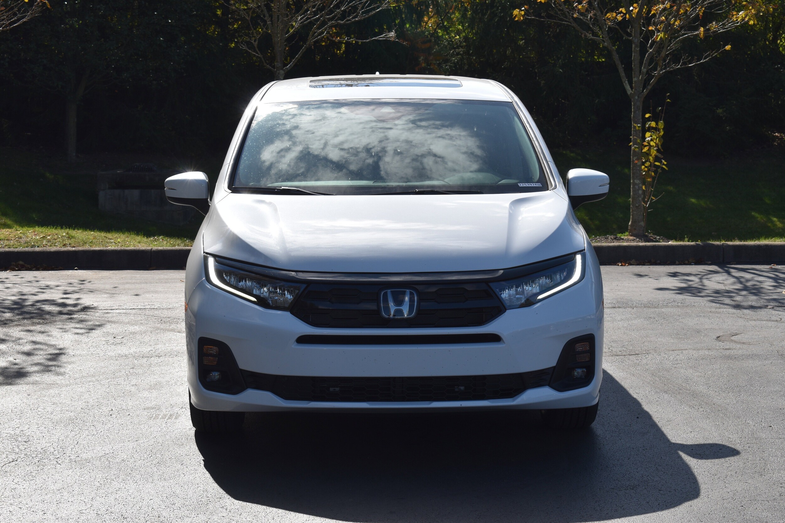 2026 Honda Odyssey Touring photo 2