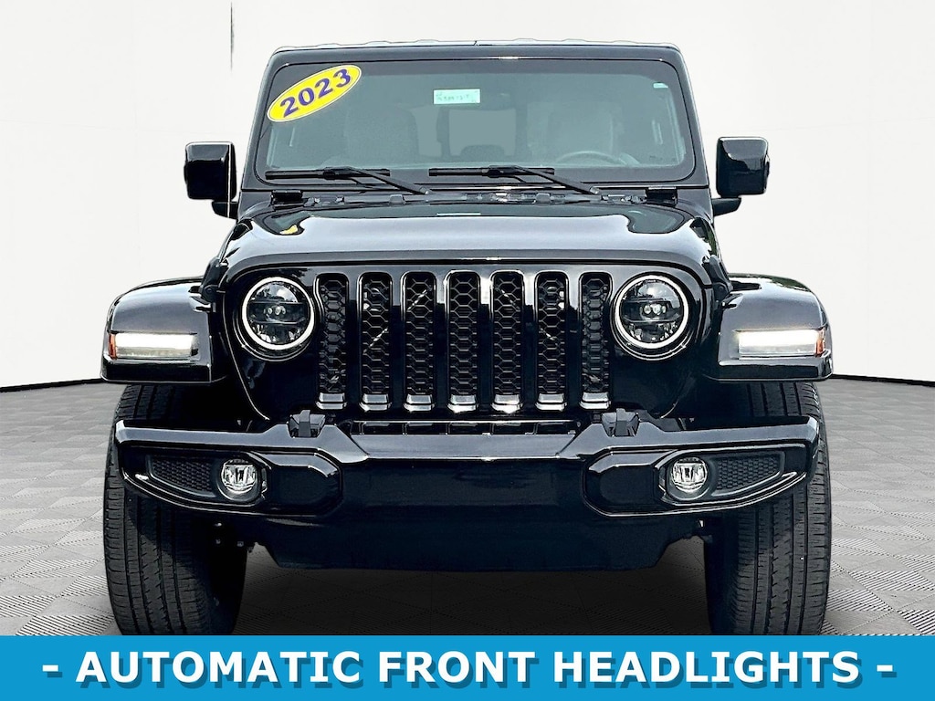 Used 2023 Jeep Gladiator Overland Truck Crew Cab