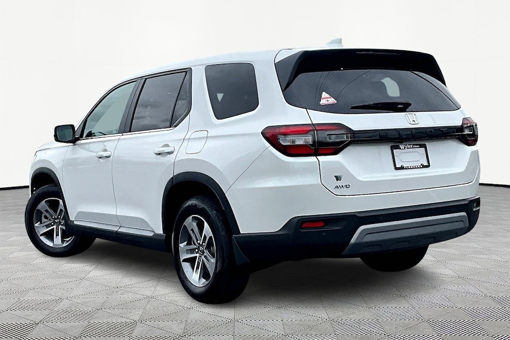 Used 2025 Honda Pilot EX-L SUV