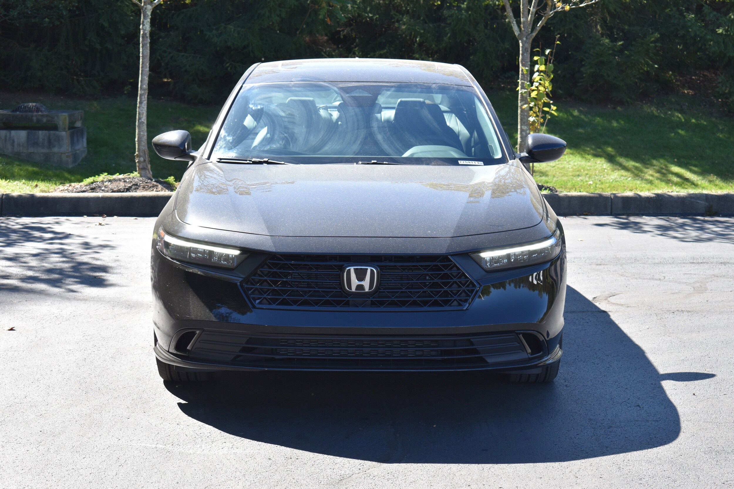 2025 Honda Accord Hybrid Sport-L photo 2