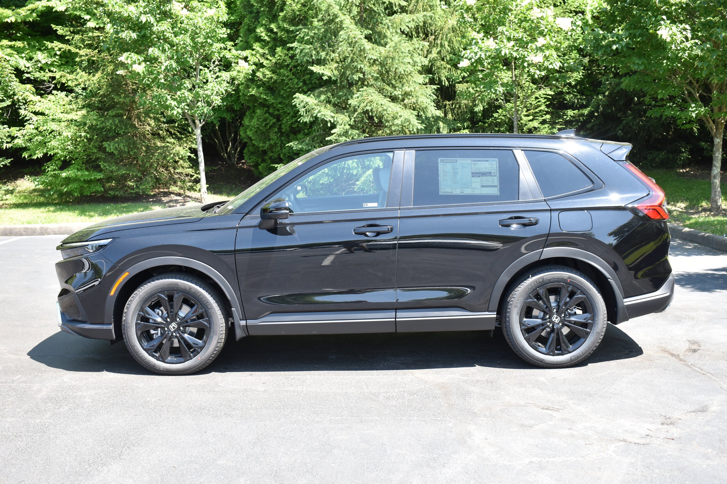 2026 Honda CR-V Hybrid Sport Touring photo 3