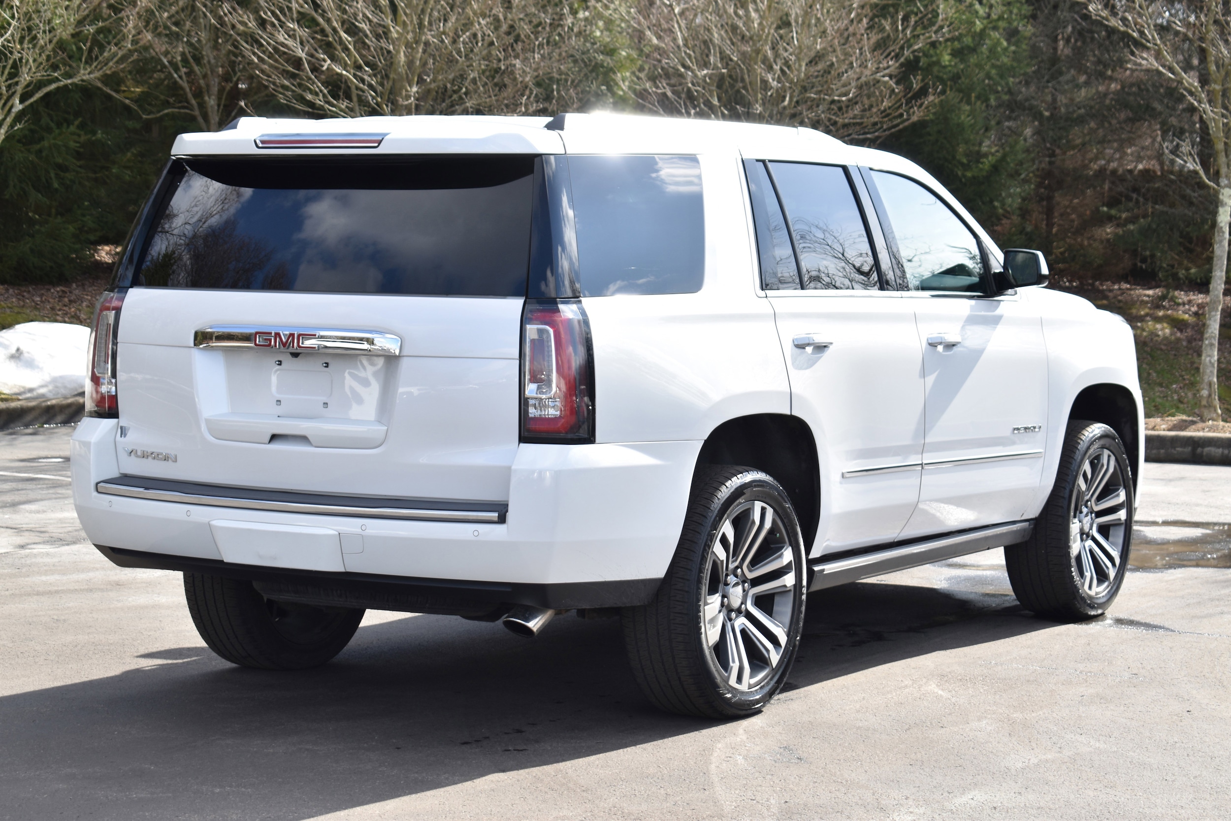 2019 GMC Yukon Denali - Photo 42