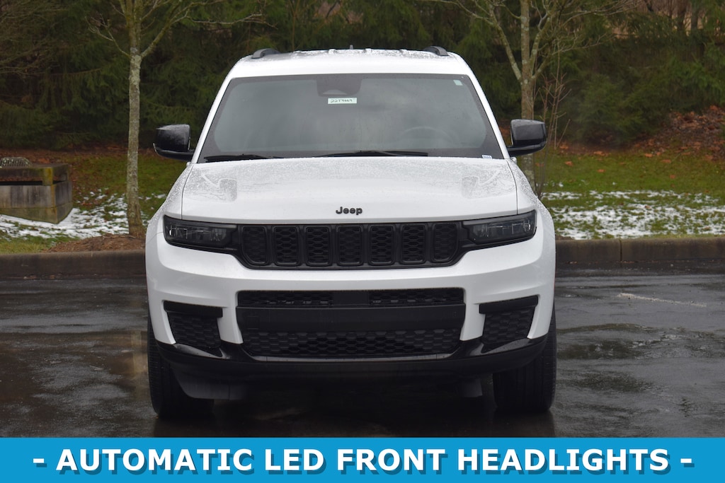 Used 2021 Jeep Grand Cherokee L Laredo SUV