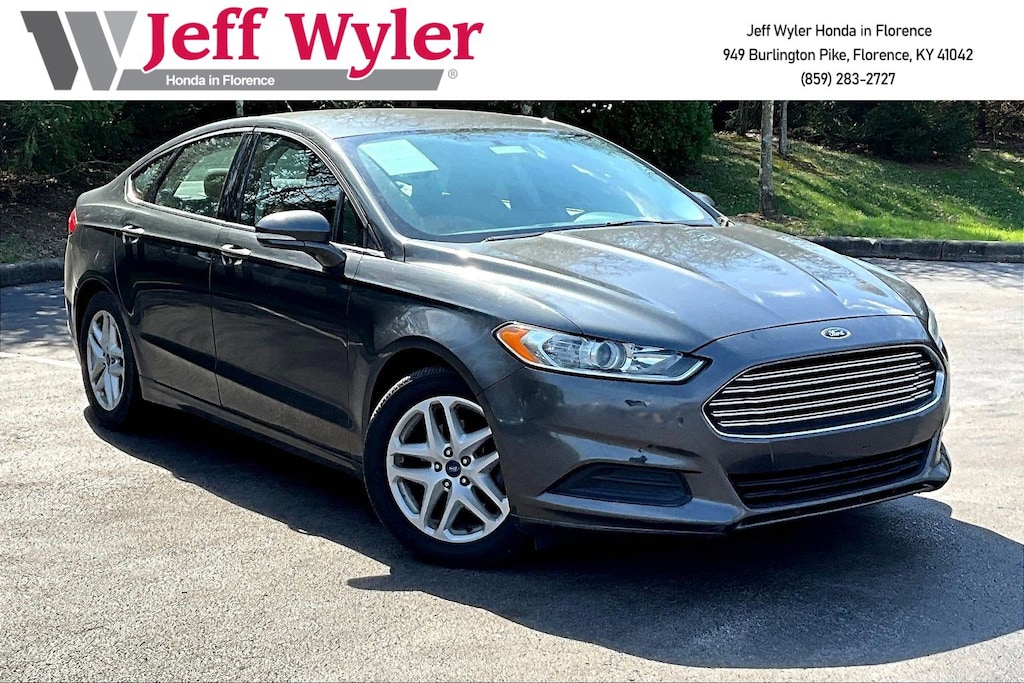 Used 2016 Ford Fusion SE Sedan