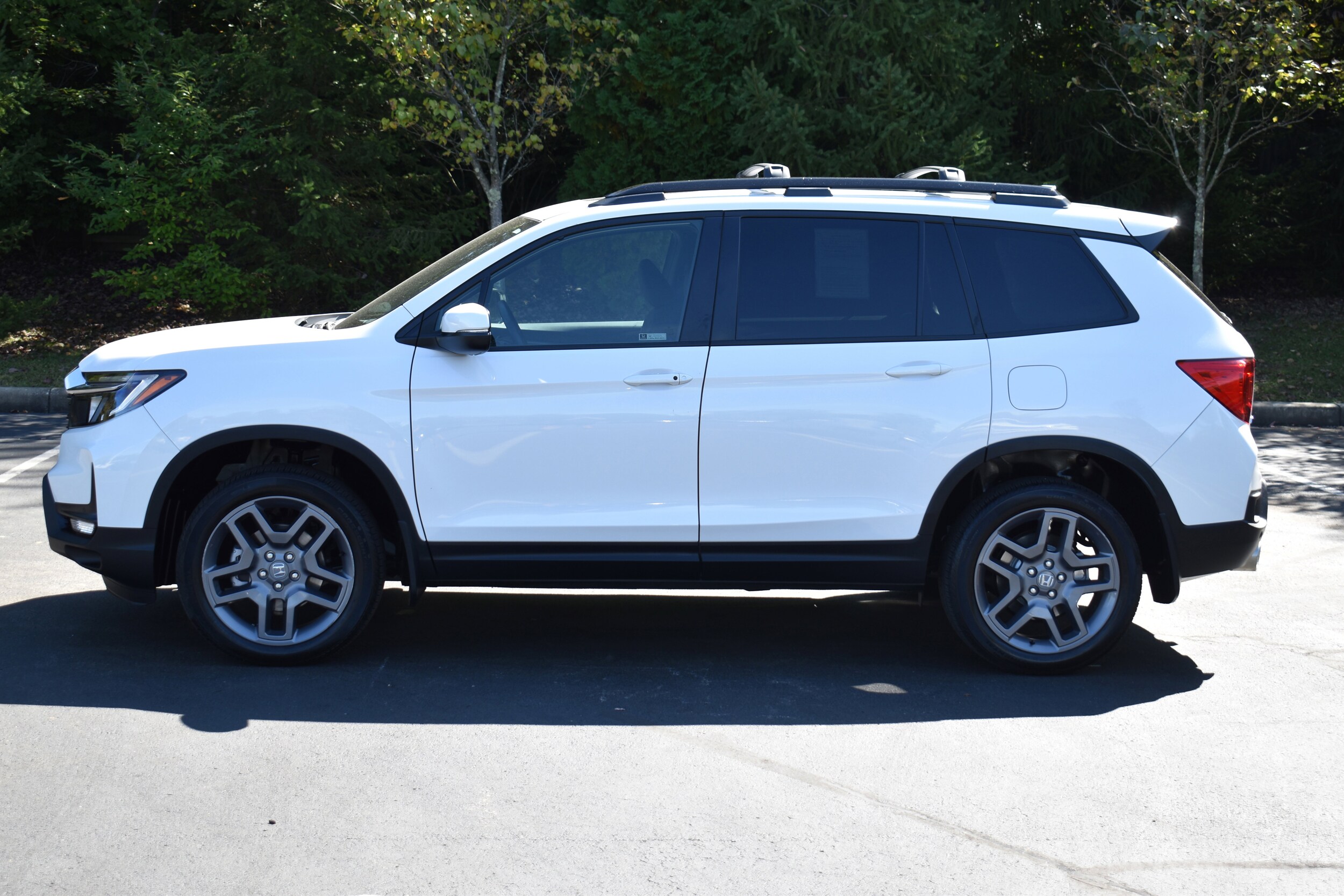 2023 Honda Passport EX-L photo 4