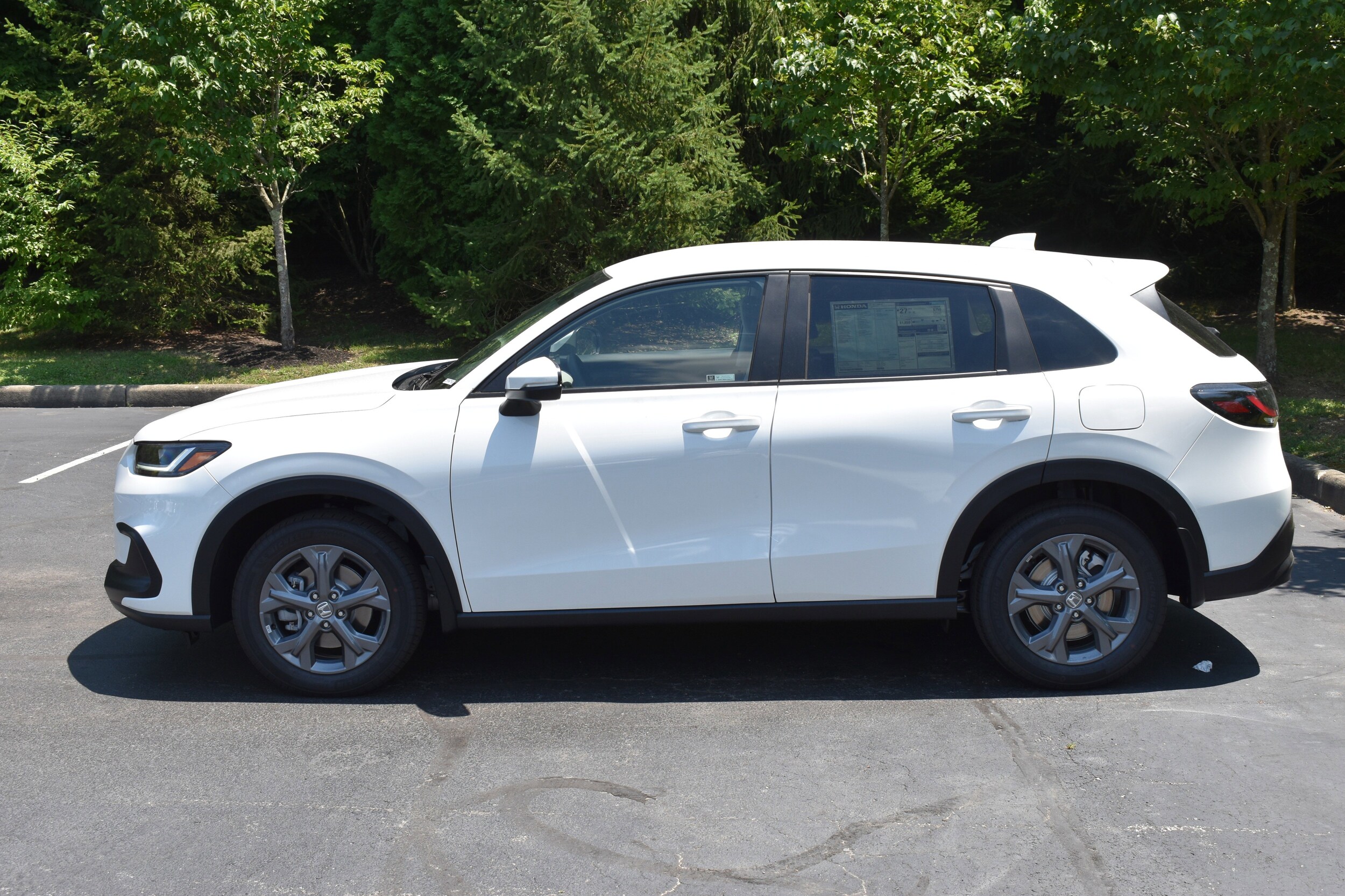 2026 Honda HR-V LX photo 3