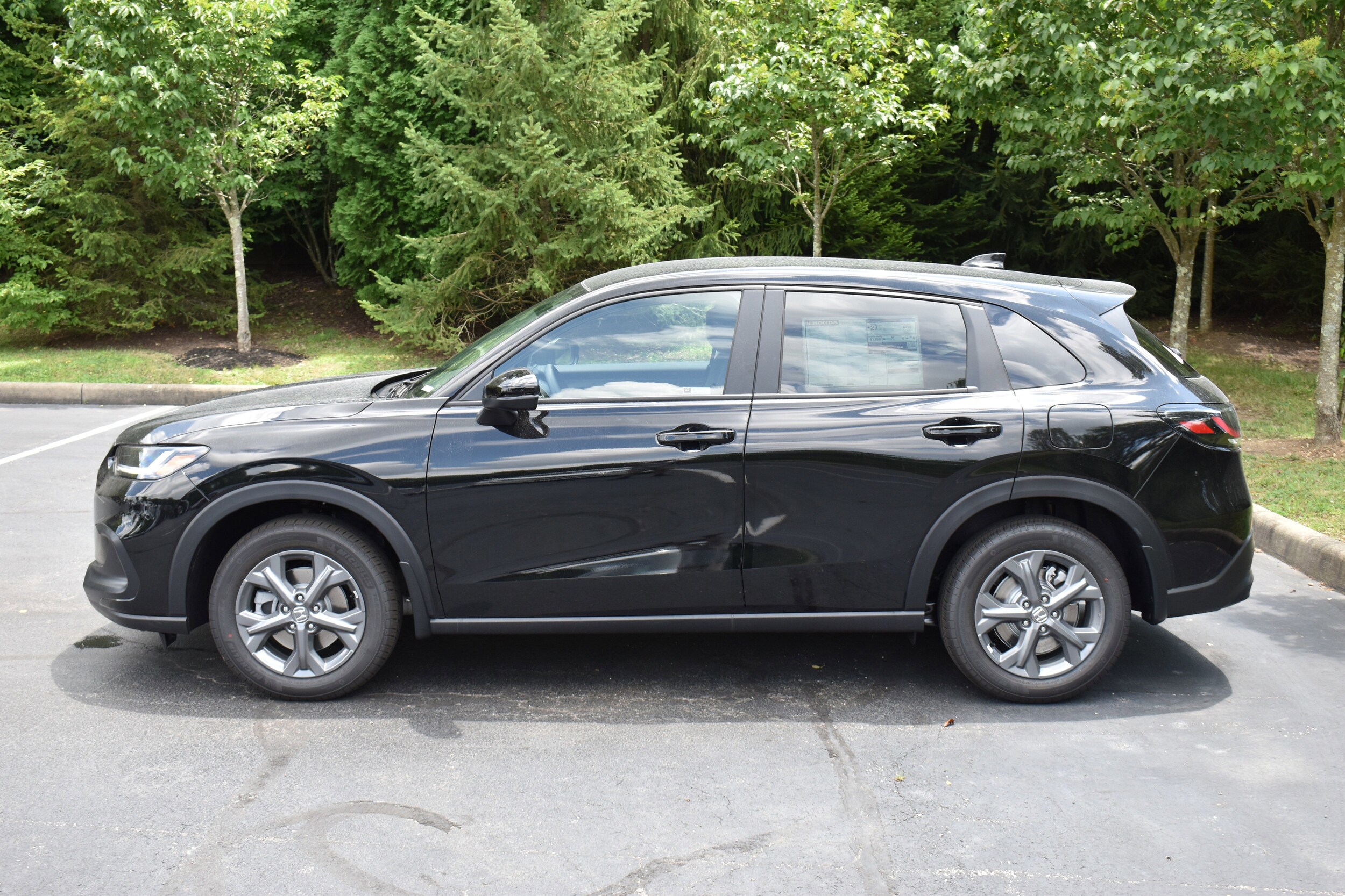 2026 Honda HR-V LX photo 3