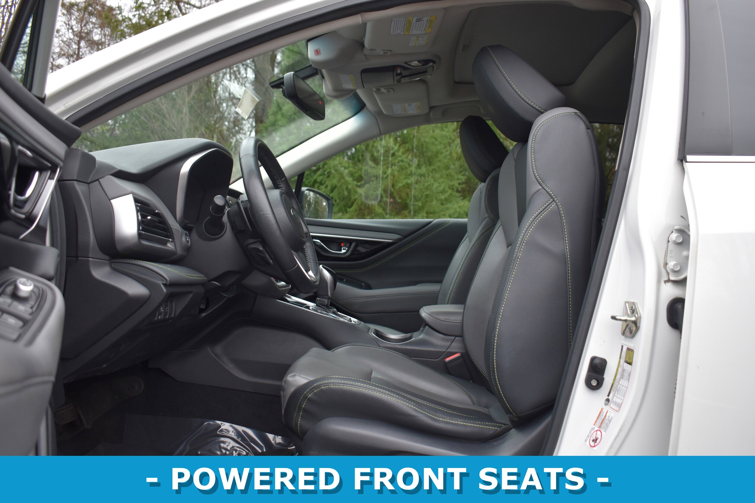 2020 Subaru Outback Onyx Edition XT photo 4