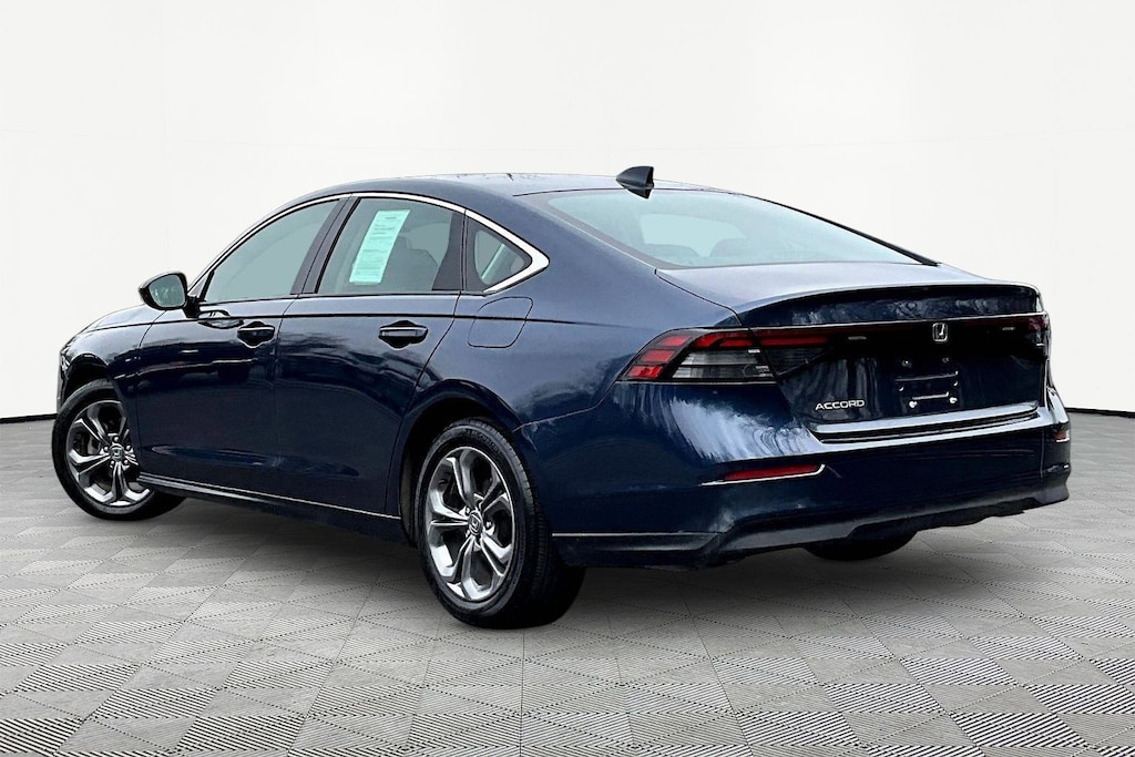 Used 2024 Honda Accord EX Sedan