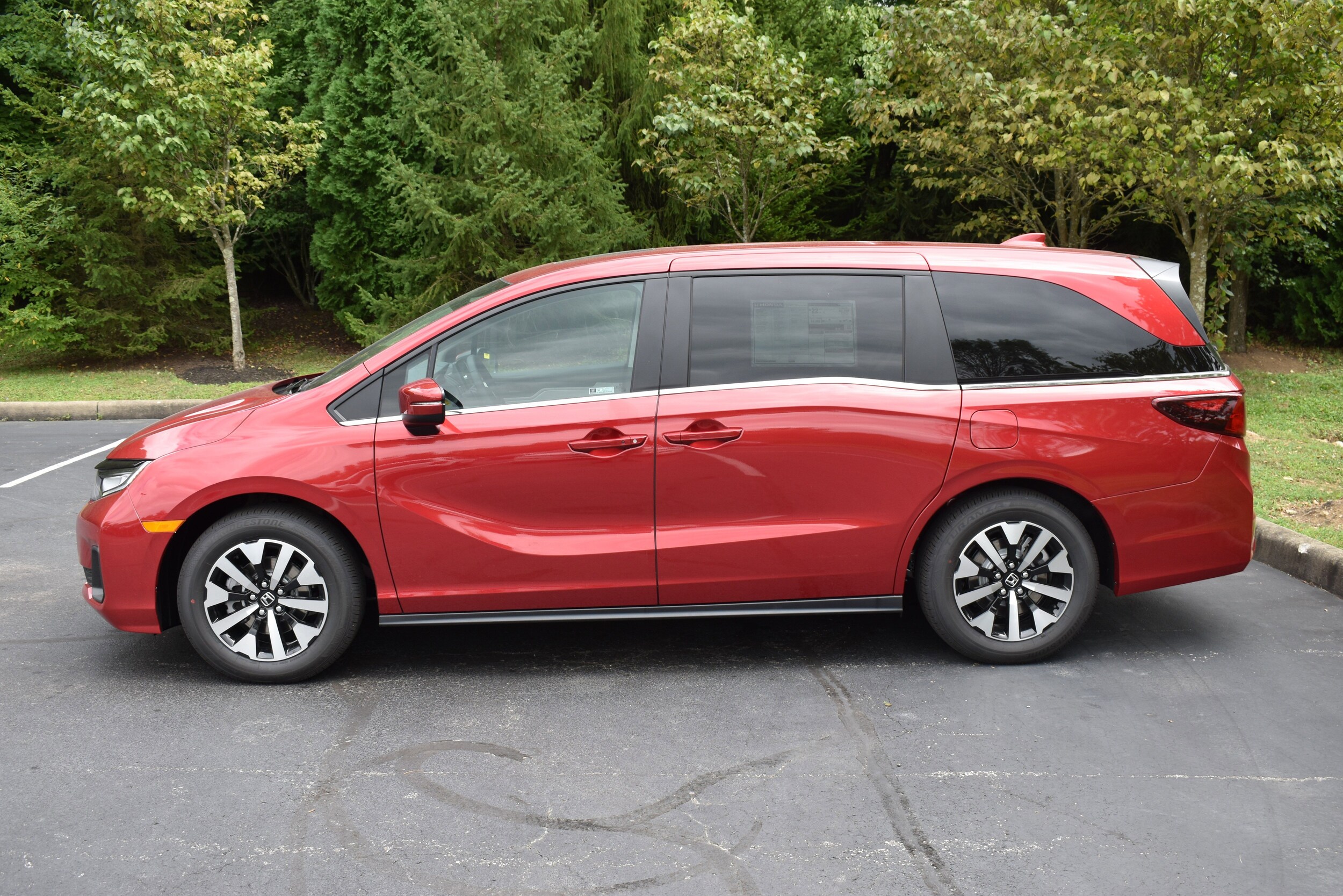 2026 Honda Odyssey EX-L photo 2