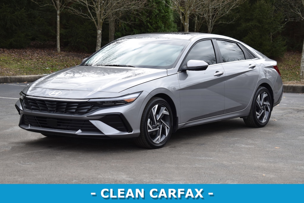 Used 2025 Hyundai Elantra Limited Sedan