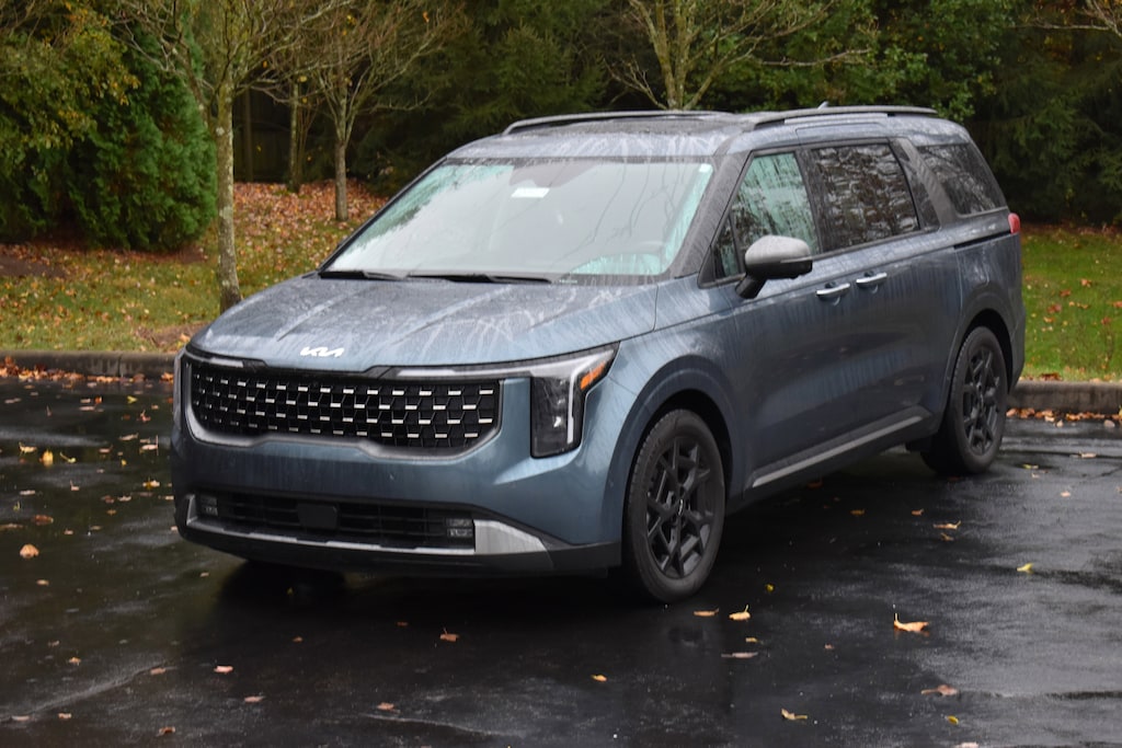 Used 2025 Kia Carnival SX Van Passenger Van