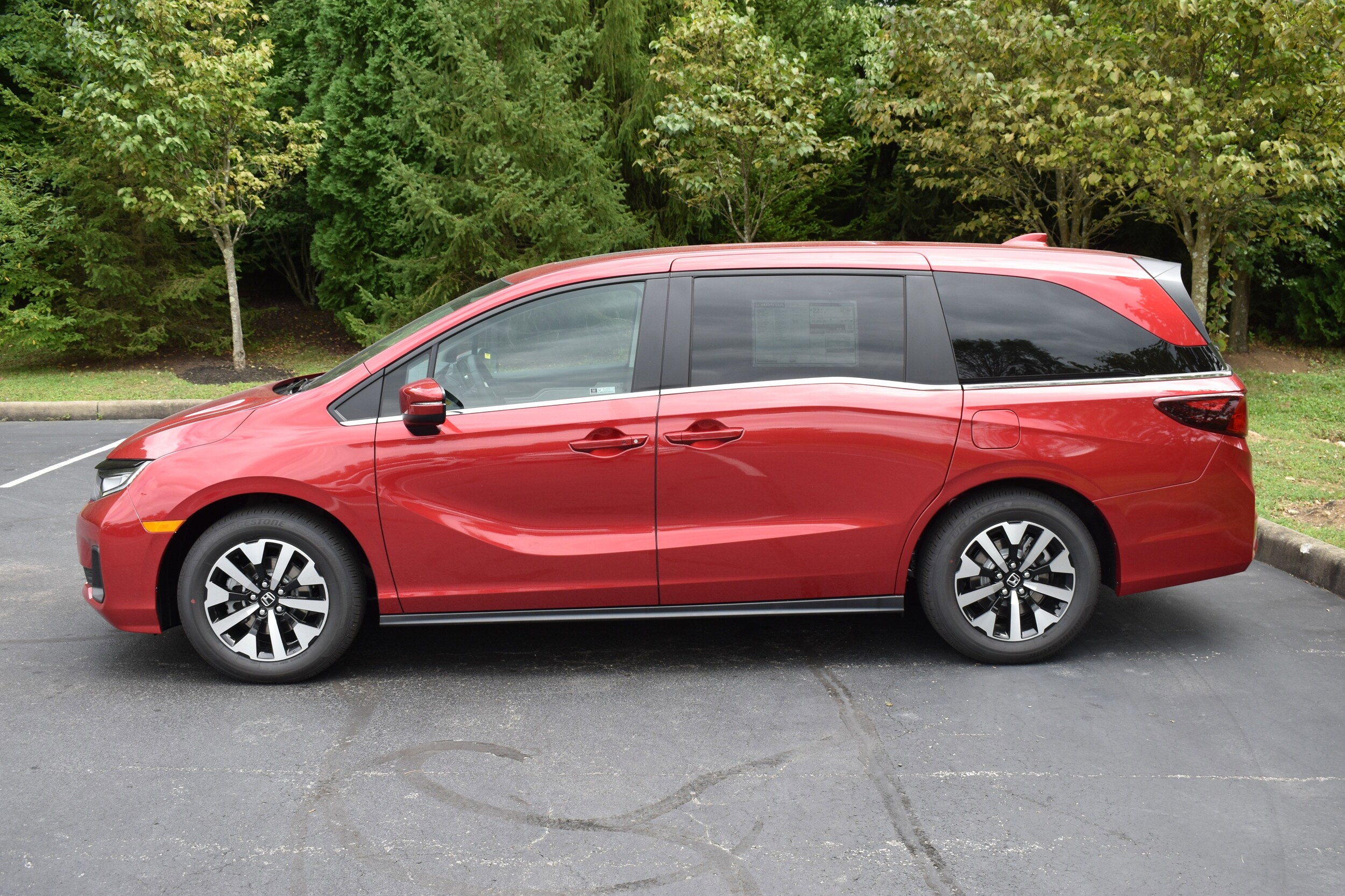 2026 Honda Odyssey EX-L photo 2