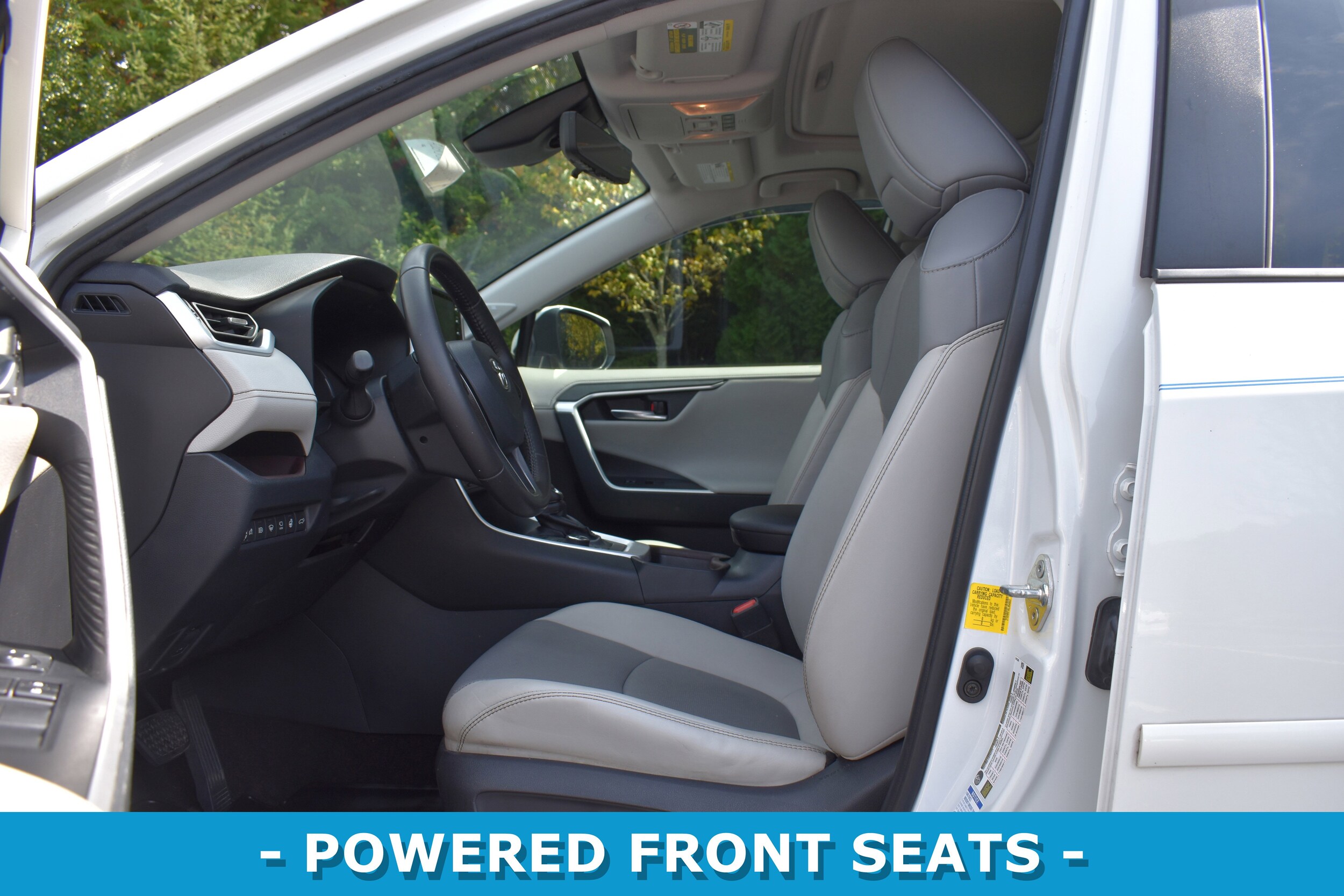2020 Toyota RAV4 Hybrid Limited photo 4