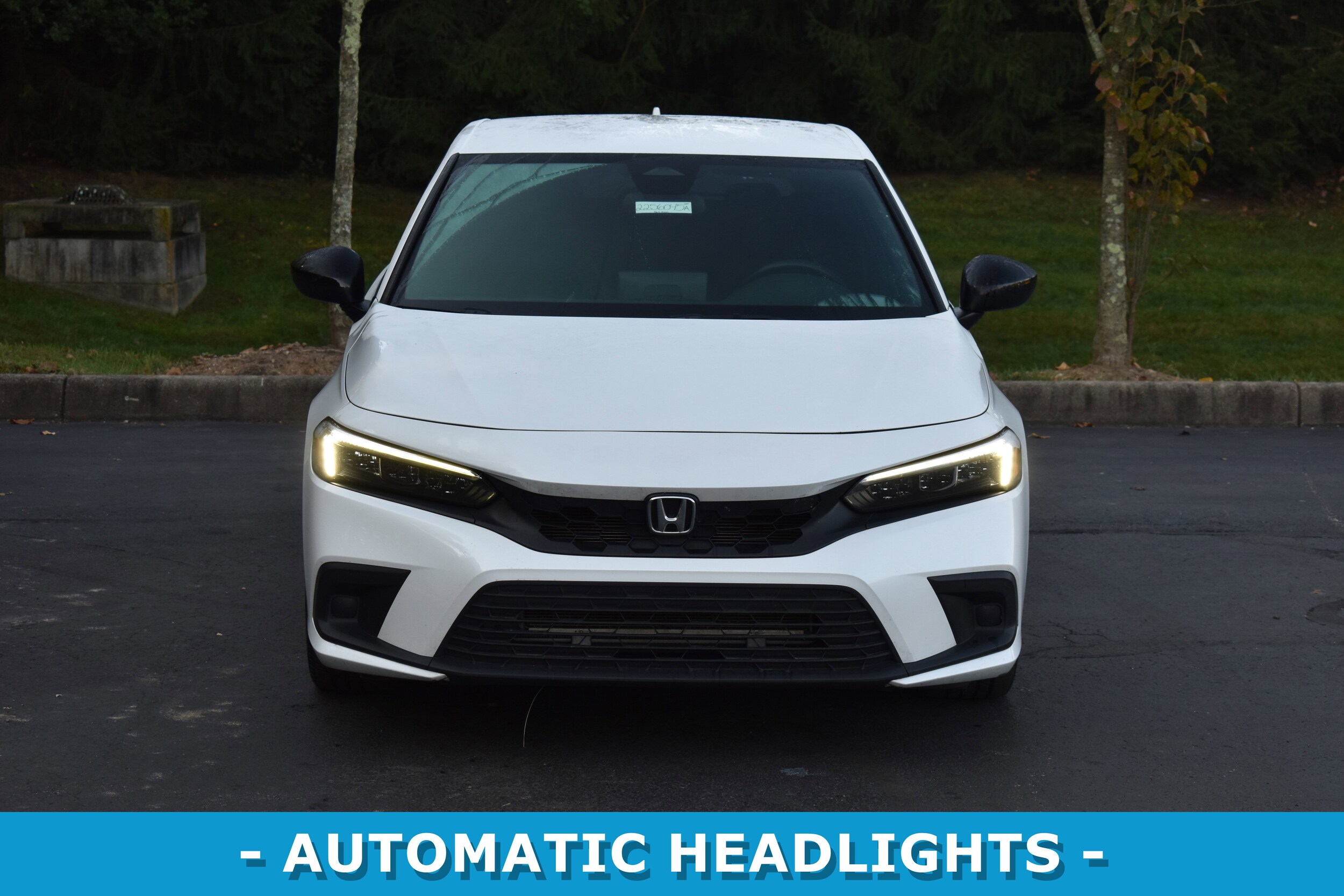 2023 Honda Civic Sport Hatchback photo 2