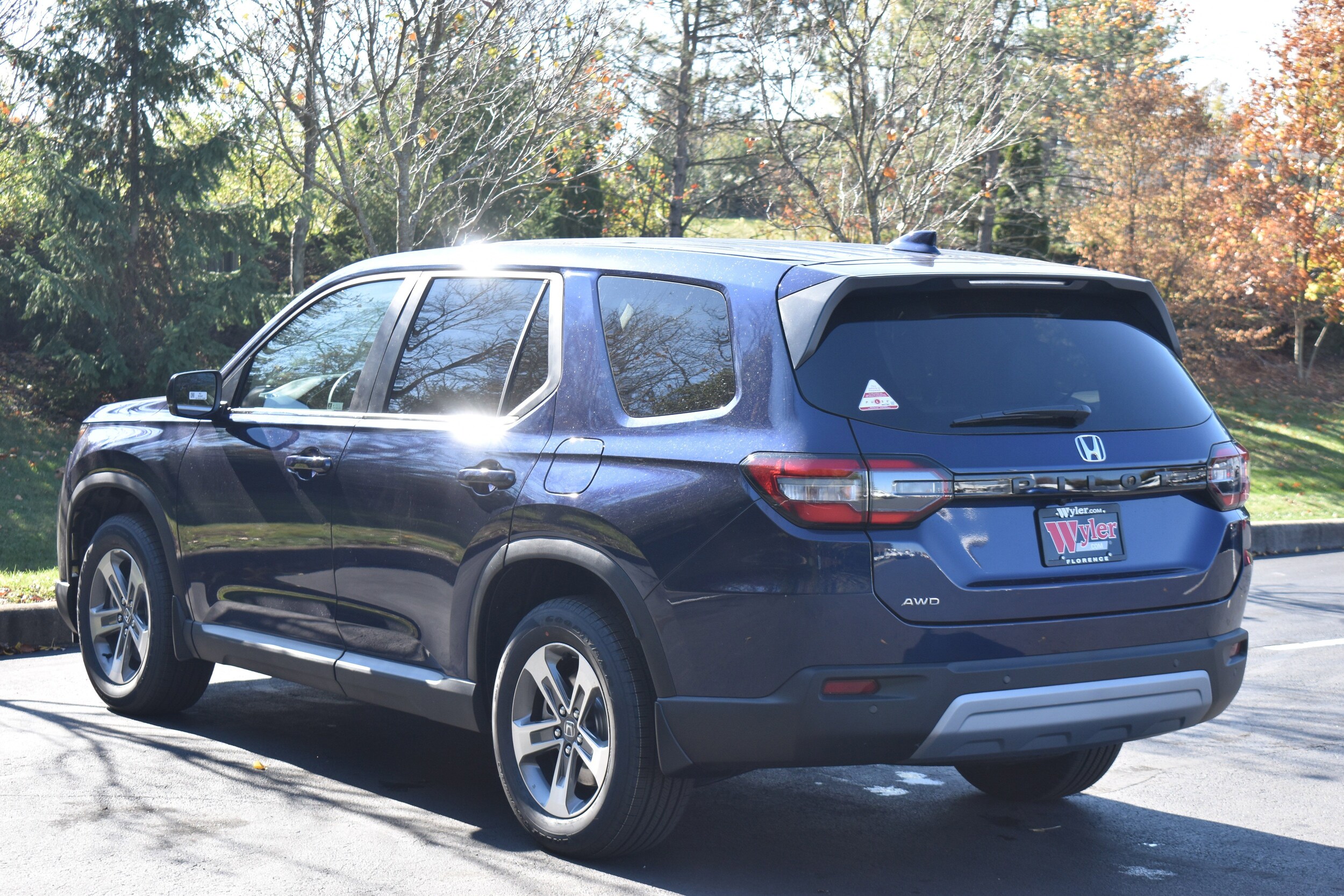 2025 Honda Pilot EX-L photo 3