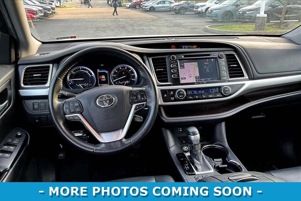 Used 2019 Toyota Highlander Hybrid XLE V6 SUV