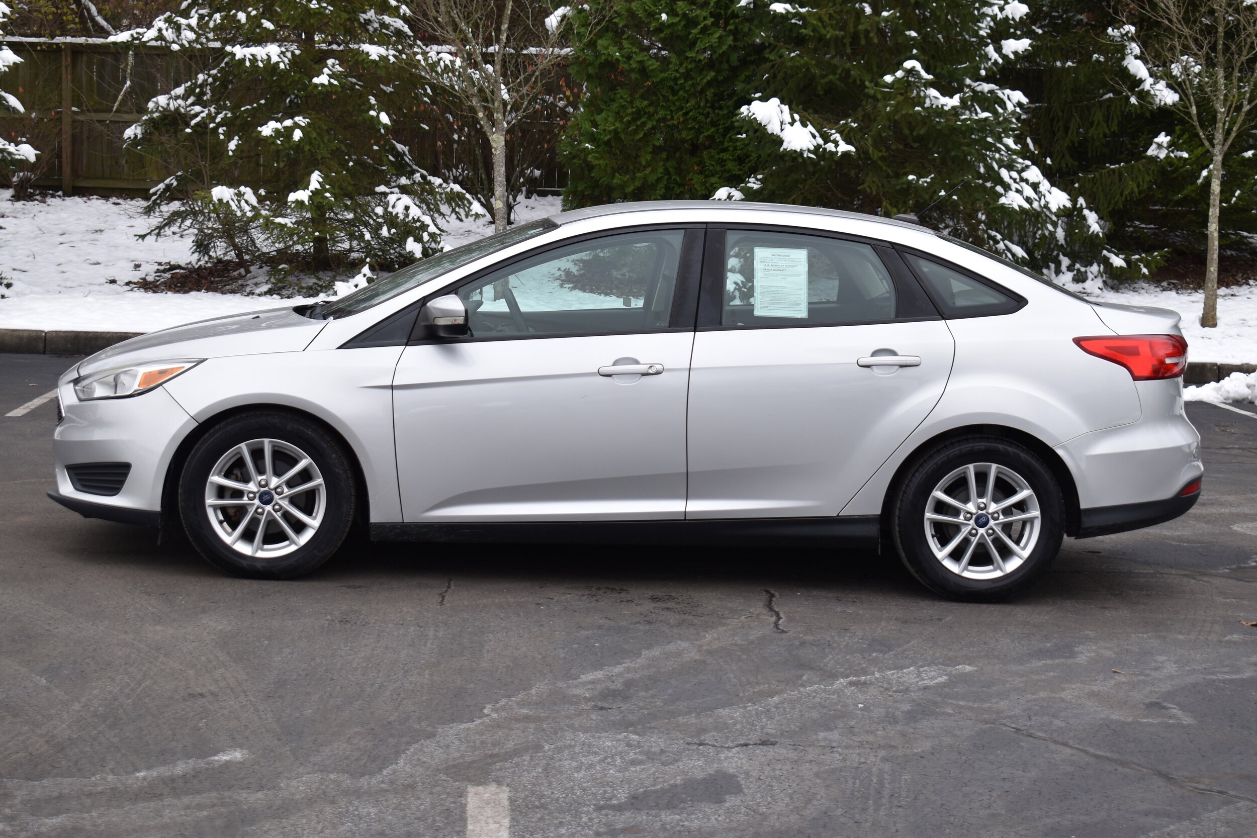 2015 Ford Focus SE photo 4