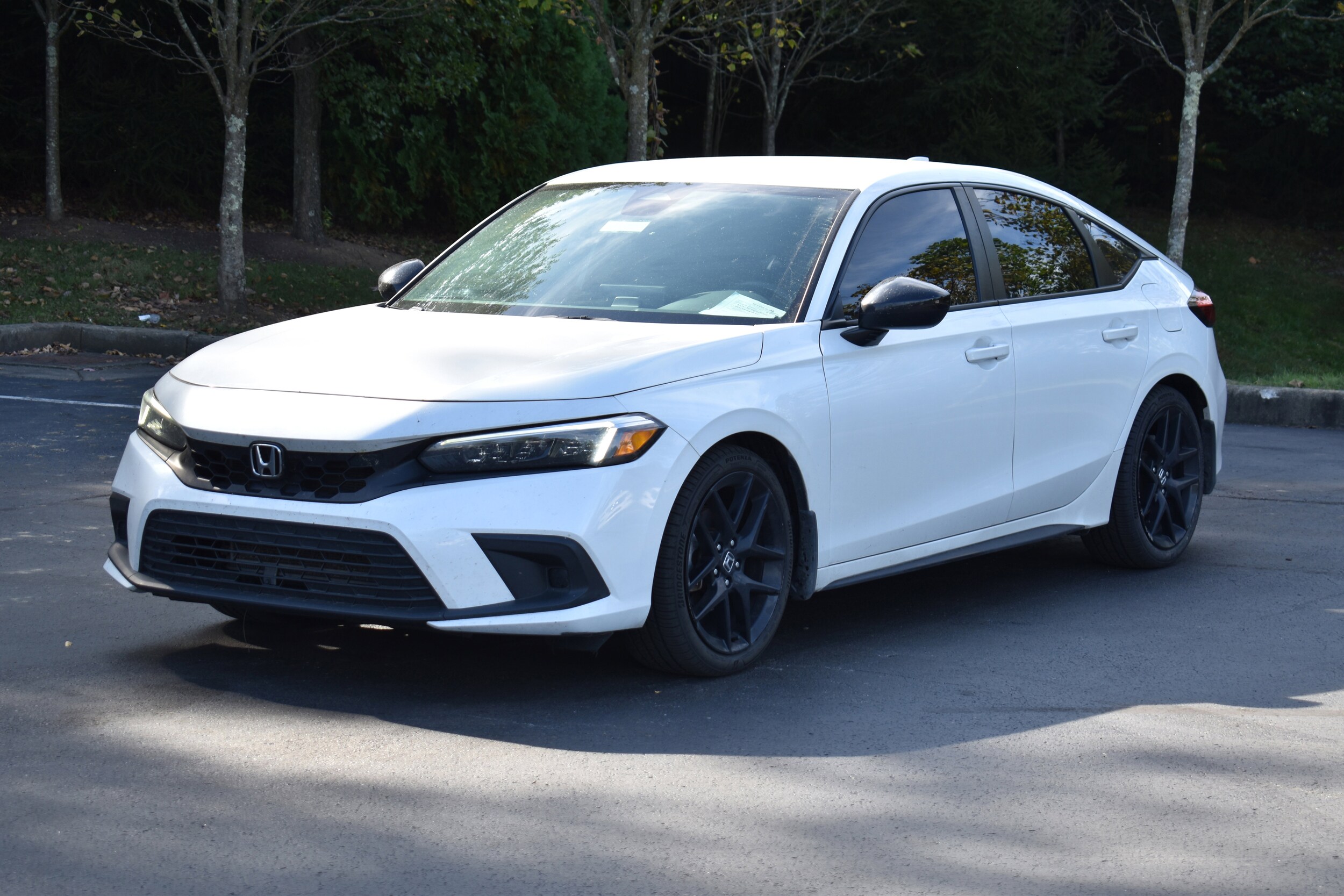 2023 Honda Civic Sport Hatchback photo 2