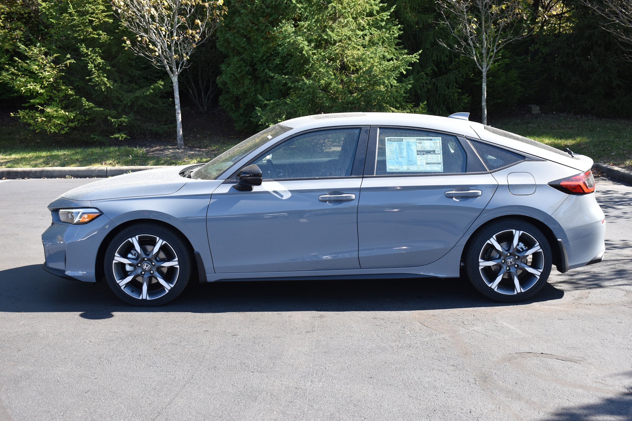 2026 Honda Civic Hybrid Sport Touring Hatchback photo 4