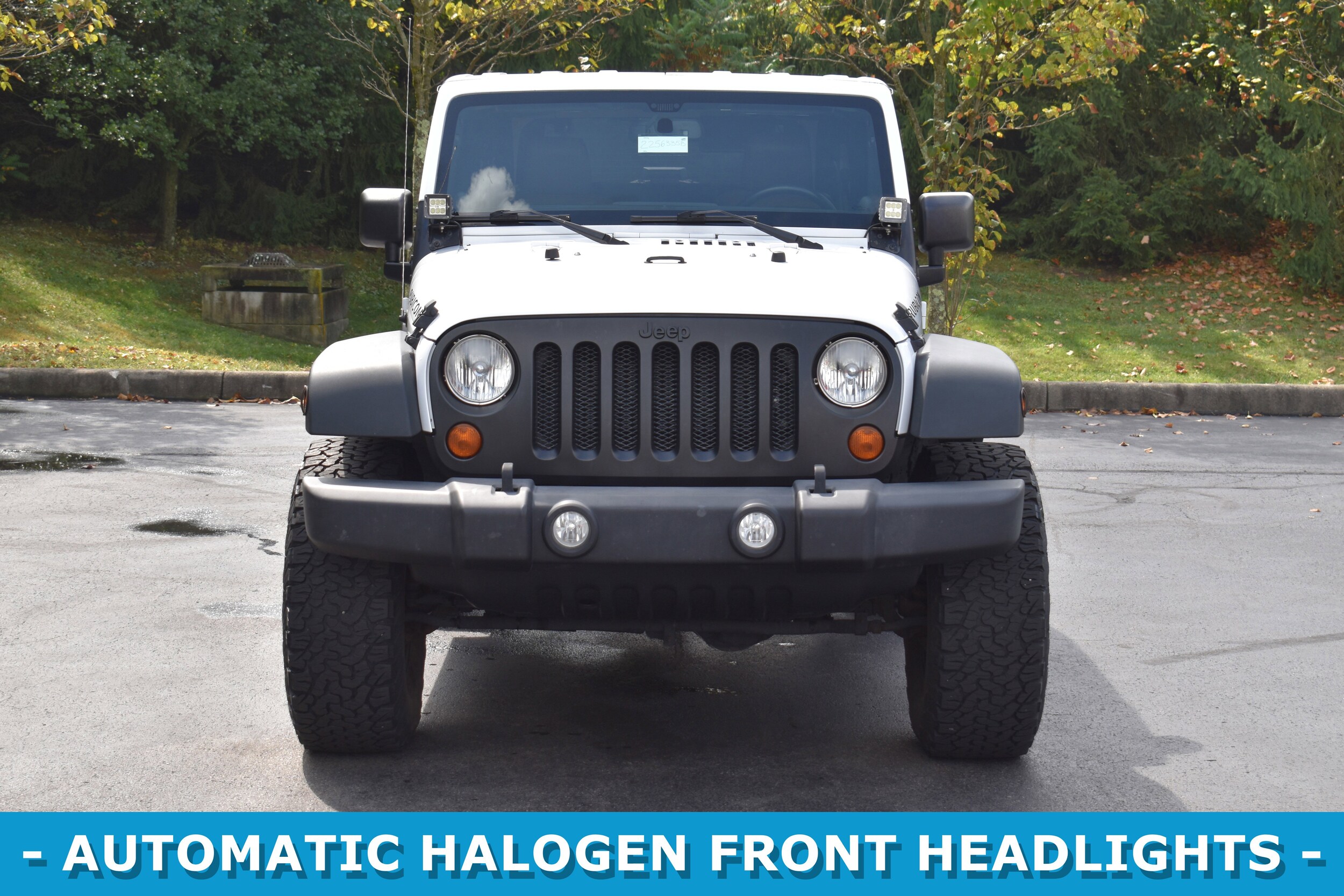 2013 Jeep Wrangler Rubicon photo 2