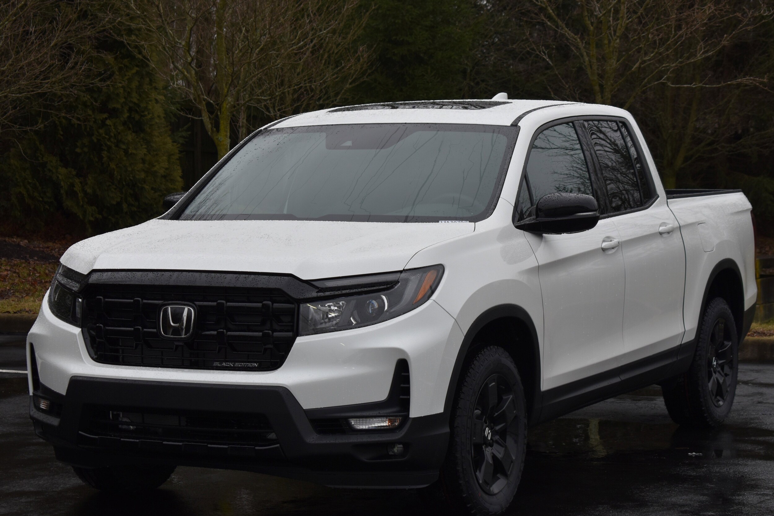 2026 Honda Ridgeline Black Edition photo 3