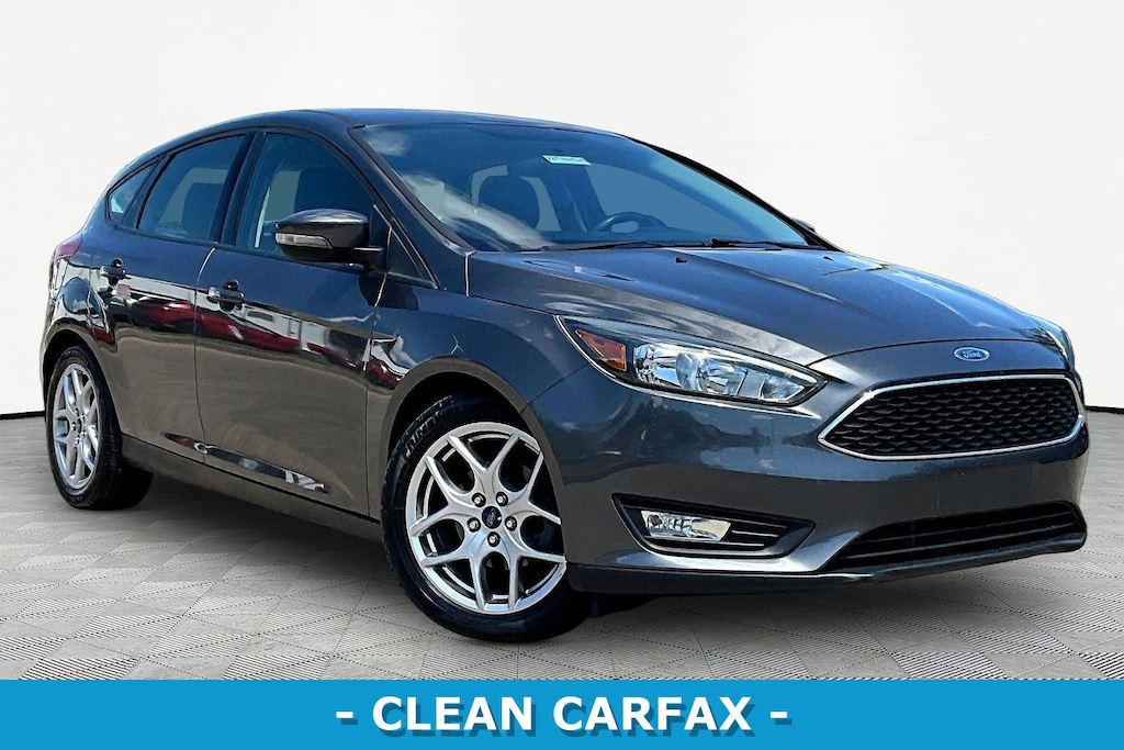 Used 2015 Ford Focus SE Hatchback