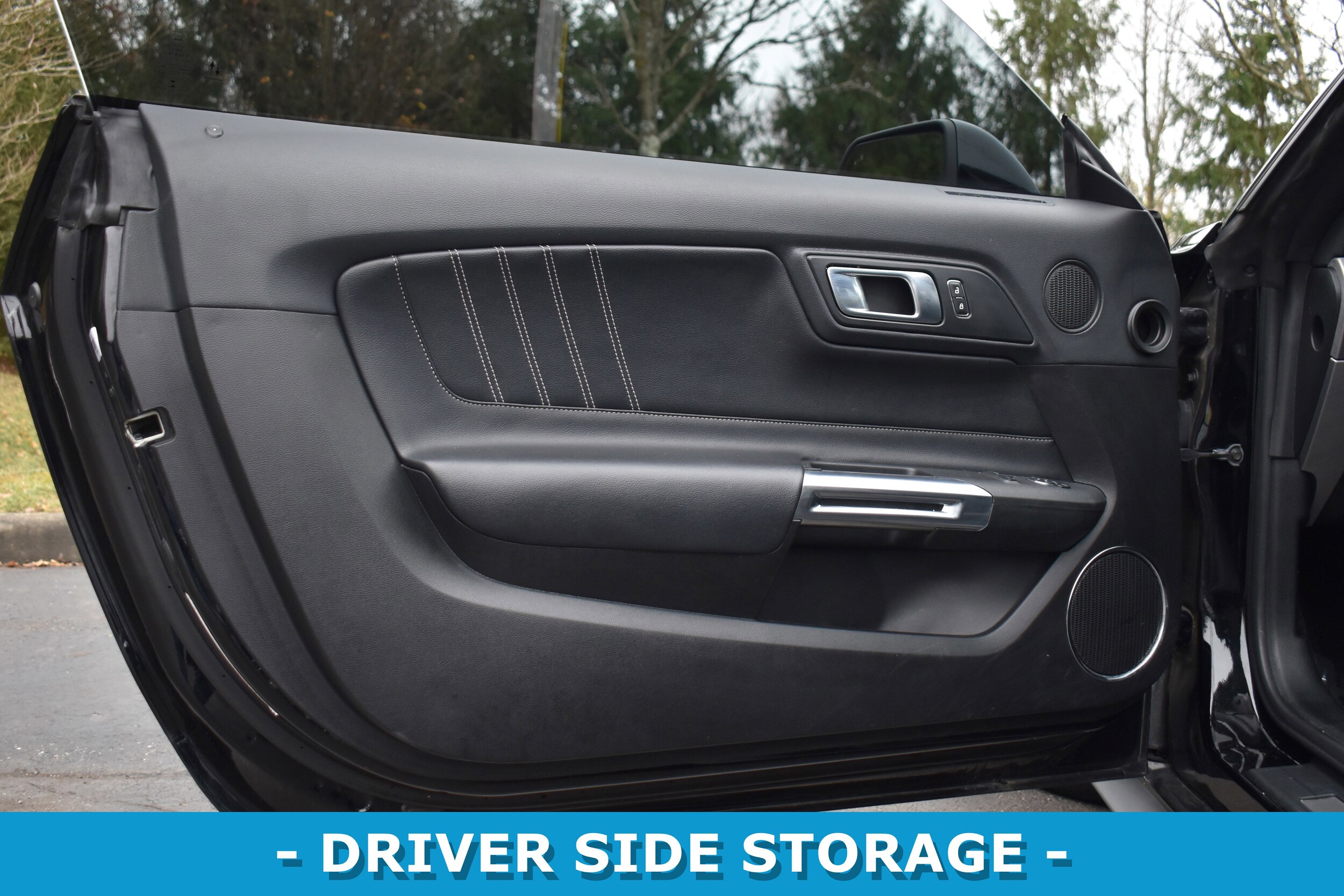 2022 Ford Mustang GT photo 4