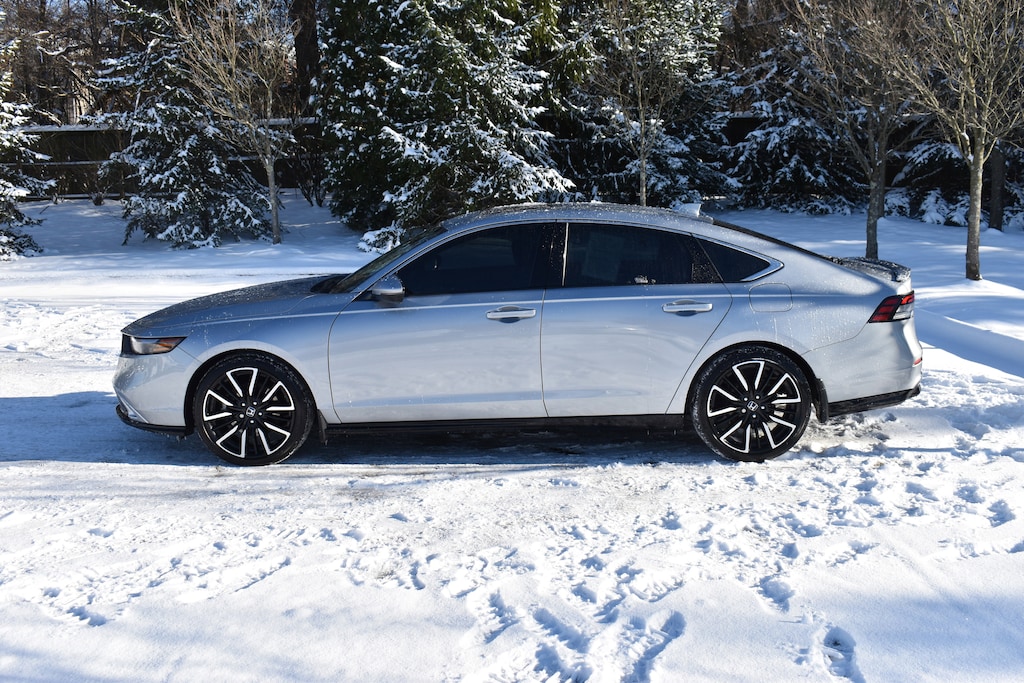 Used 2023 Honda Accord Hybrid Touring Sedan
