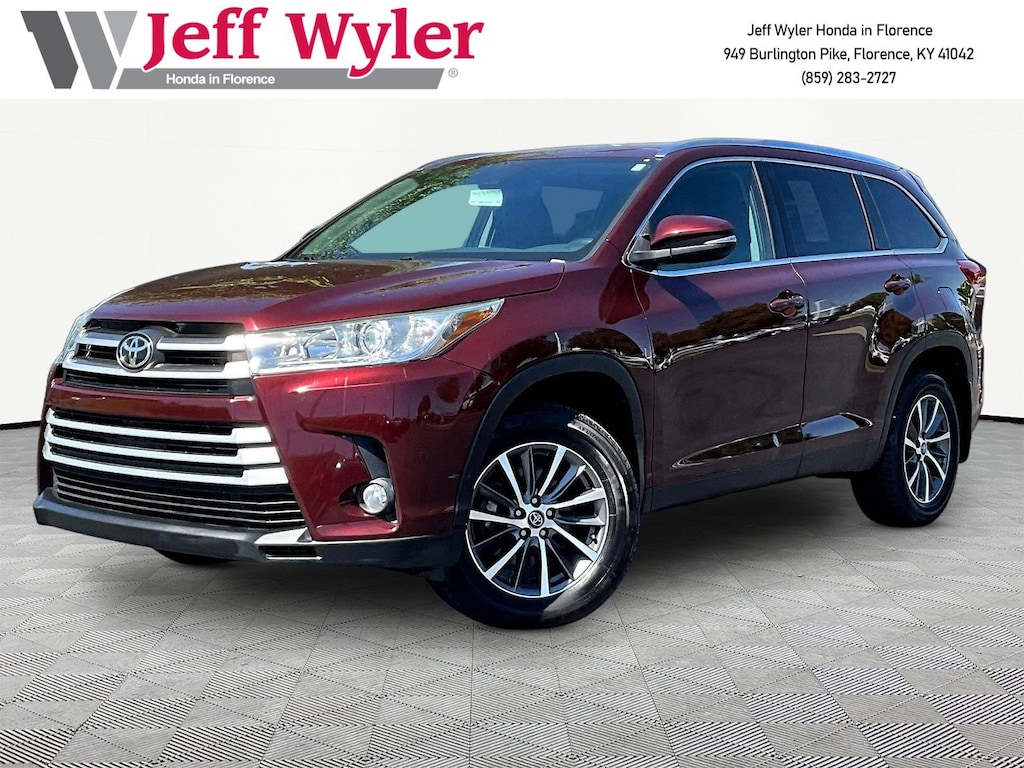 Used 2019 Toyota Highlander SE V6 SUV
