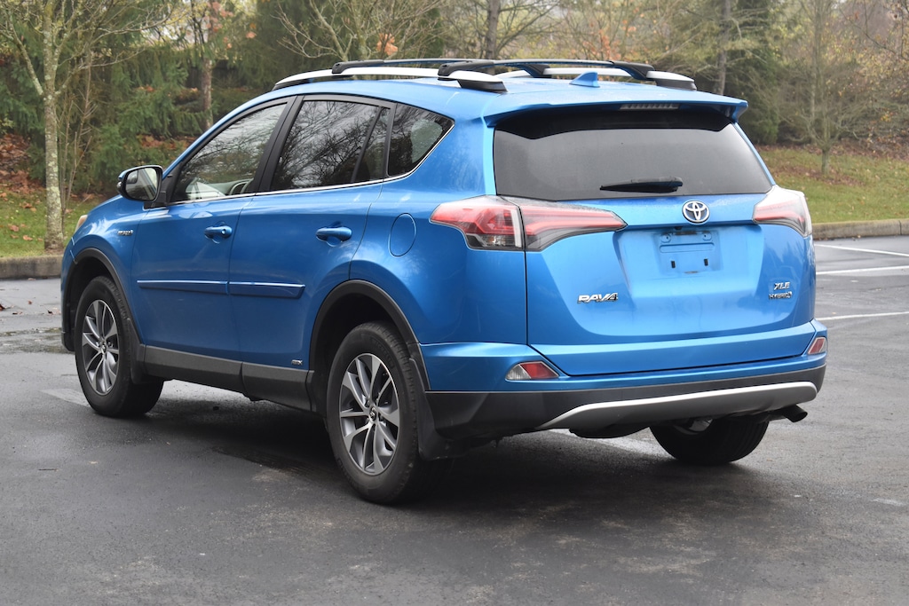 Used 2016 Toyota RAV4 Hybrid XLE SUV
