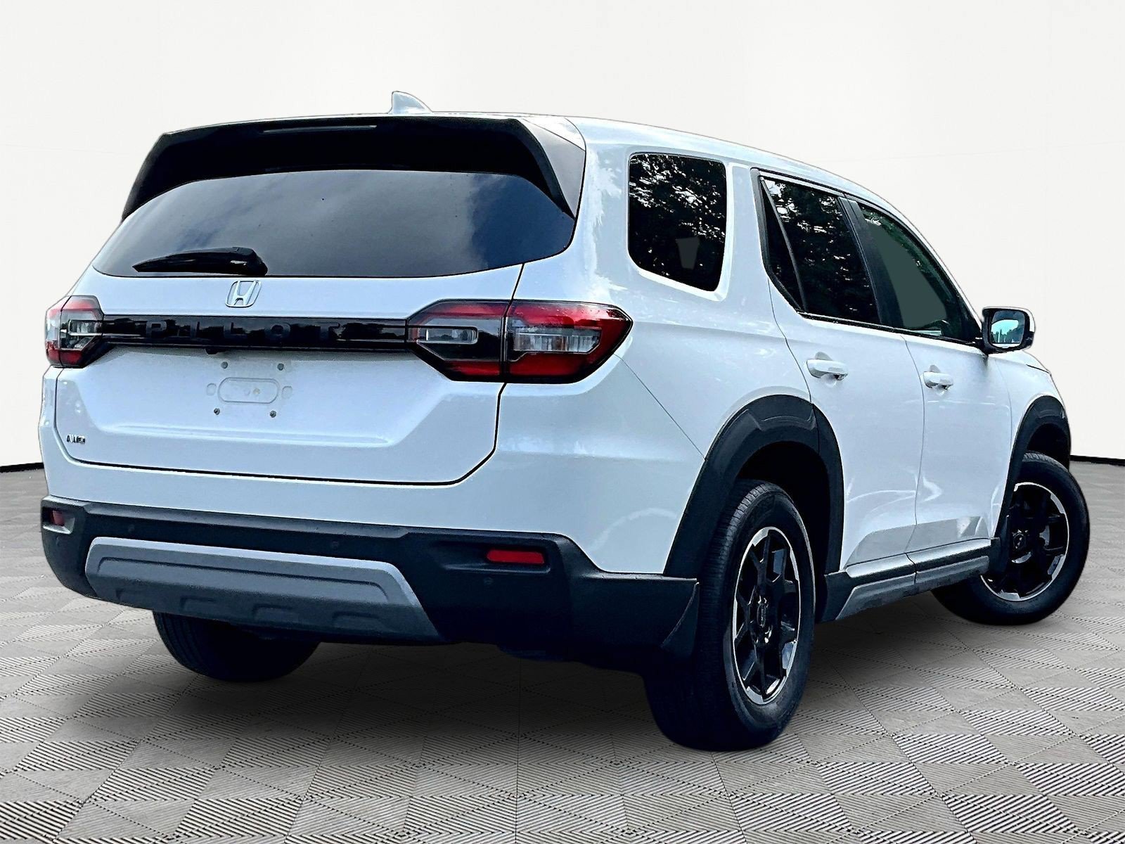2025 Honda Pilot EX-L - Photo 8