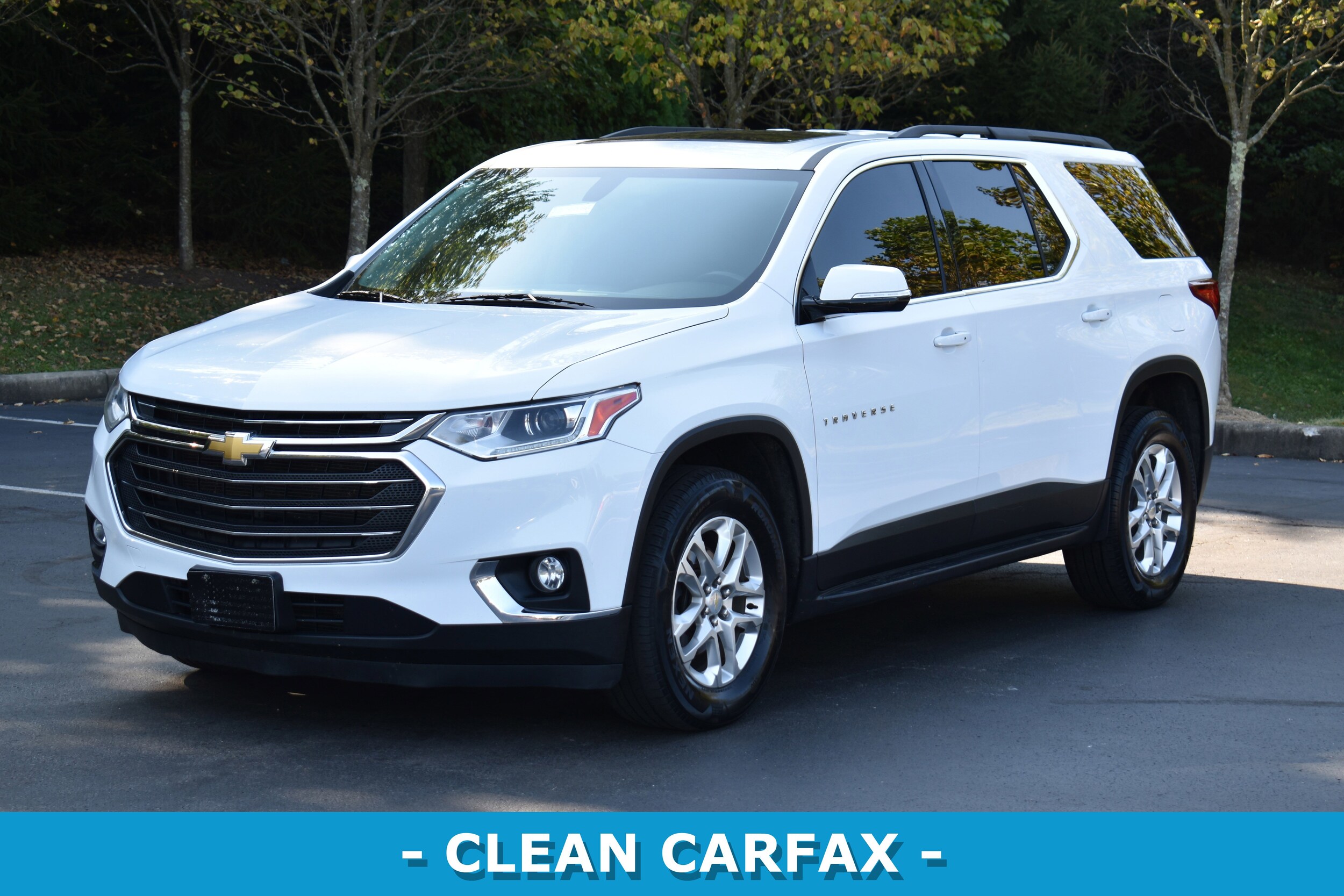 2020 Chevrolet Traverse Cloth 1LT photo 3