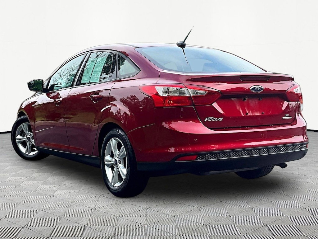 Used 2014 Ford Focus SE Sedan