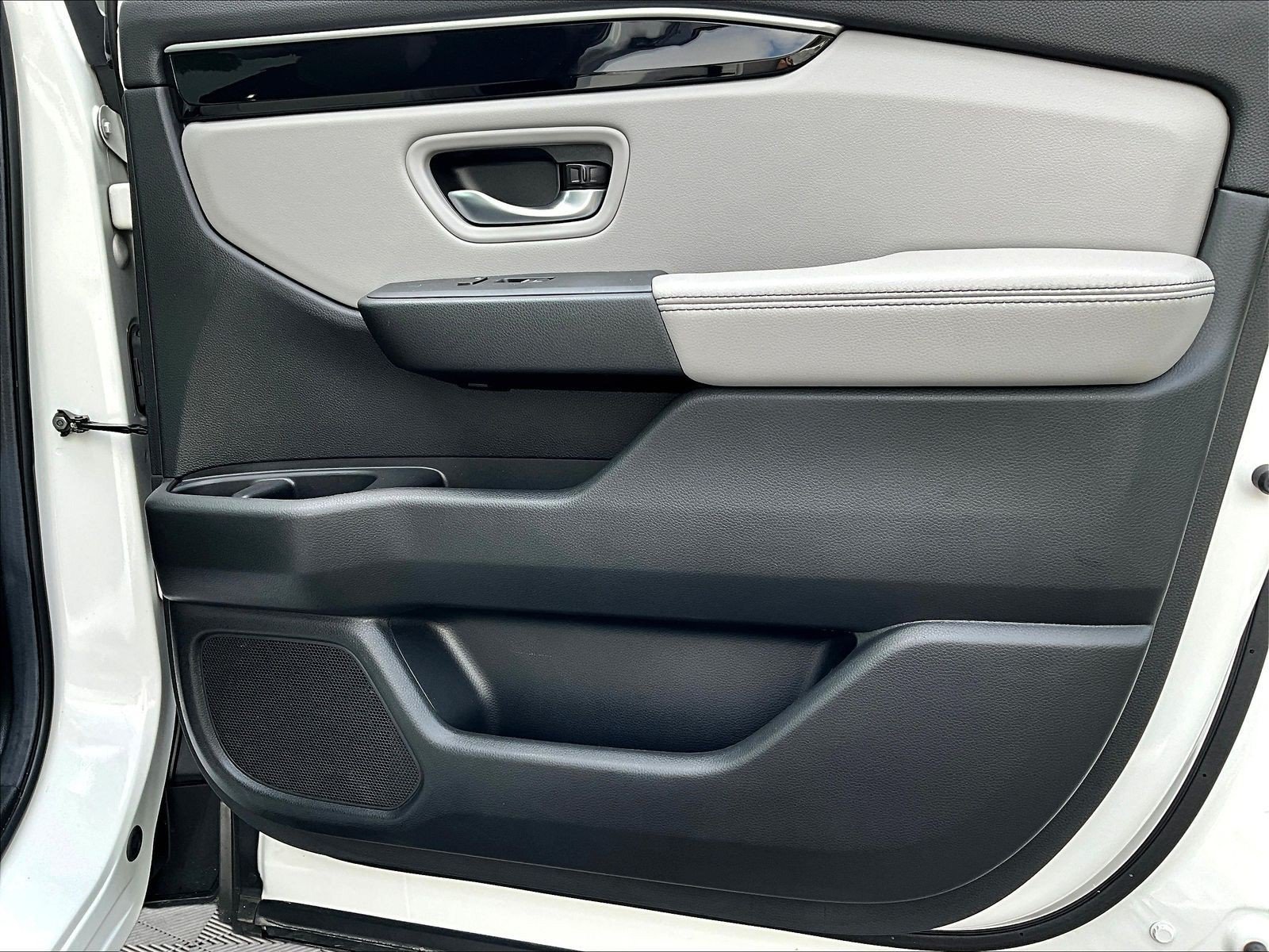 2025 Honda Pilot EX-L - Photo 32