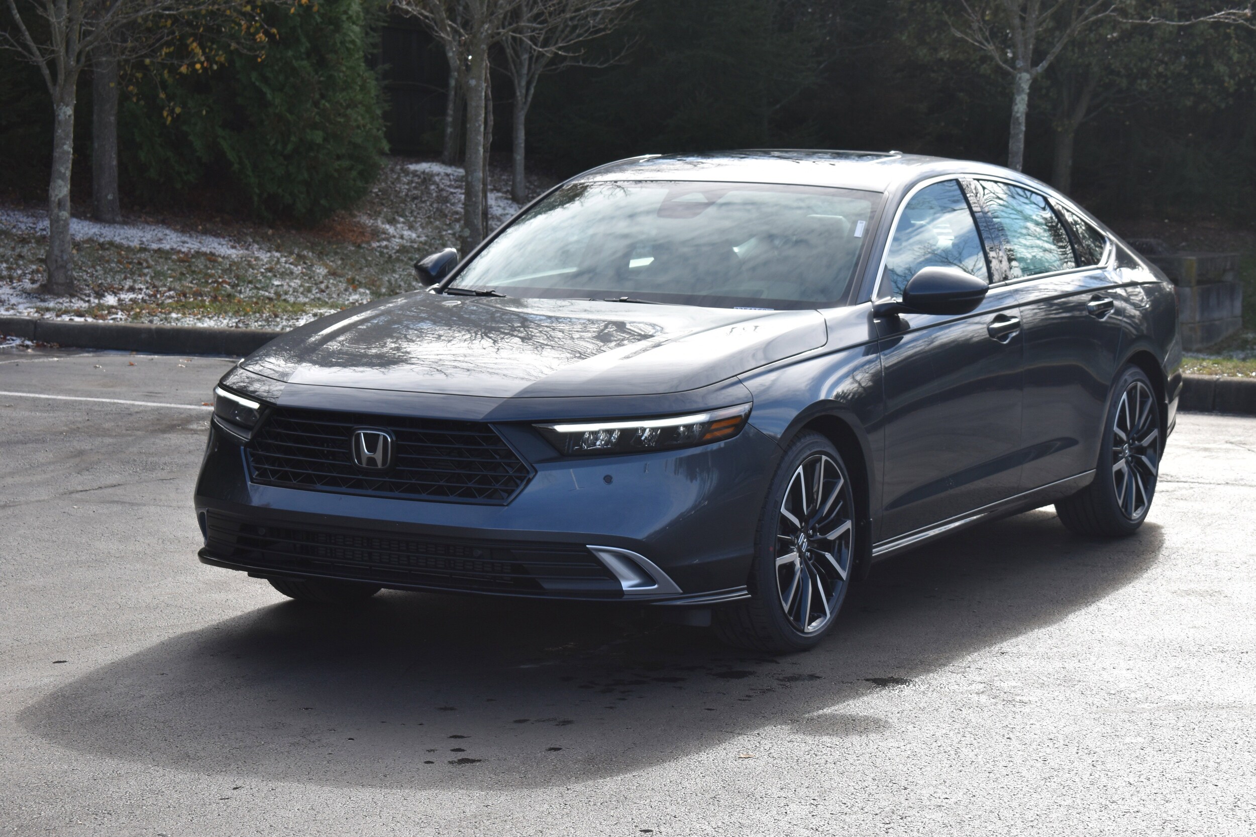 2025 Honda Accord Hybrid Touring photo 3