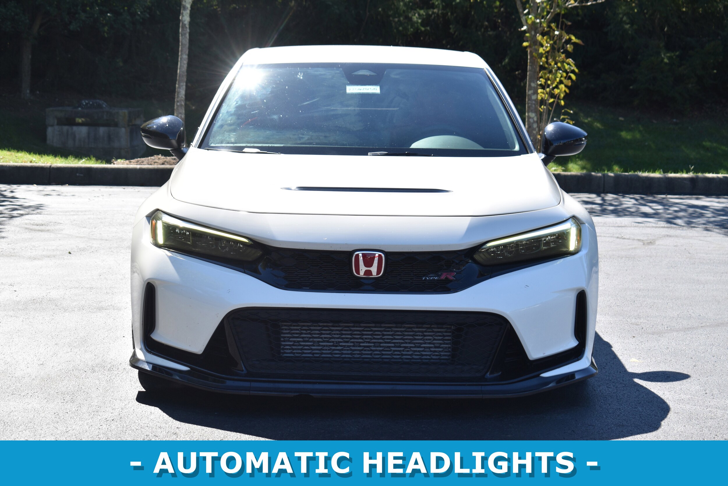 2023 Honda Civic Type R photo 2