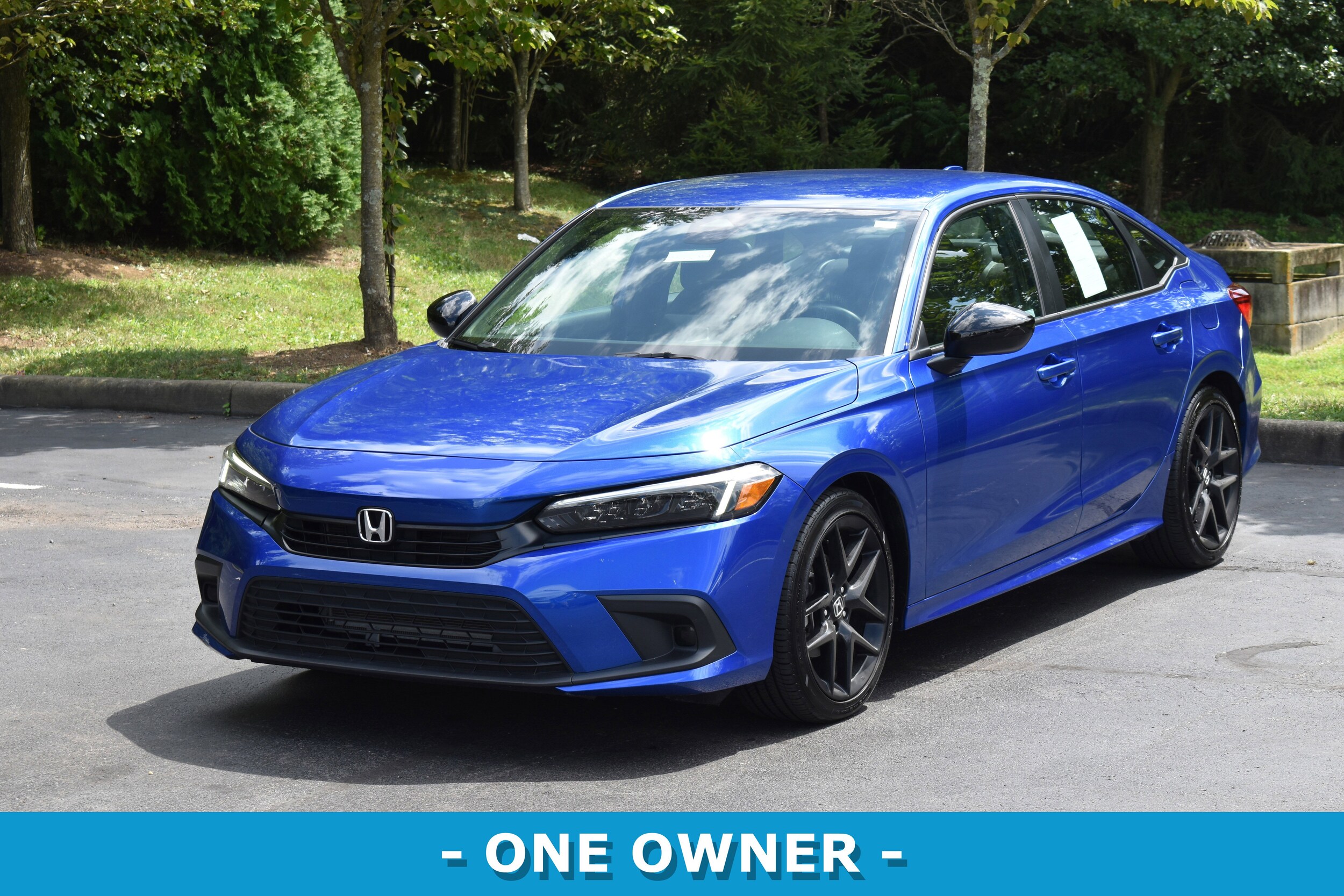 2023 Honda Civic Sport photo 3